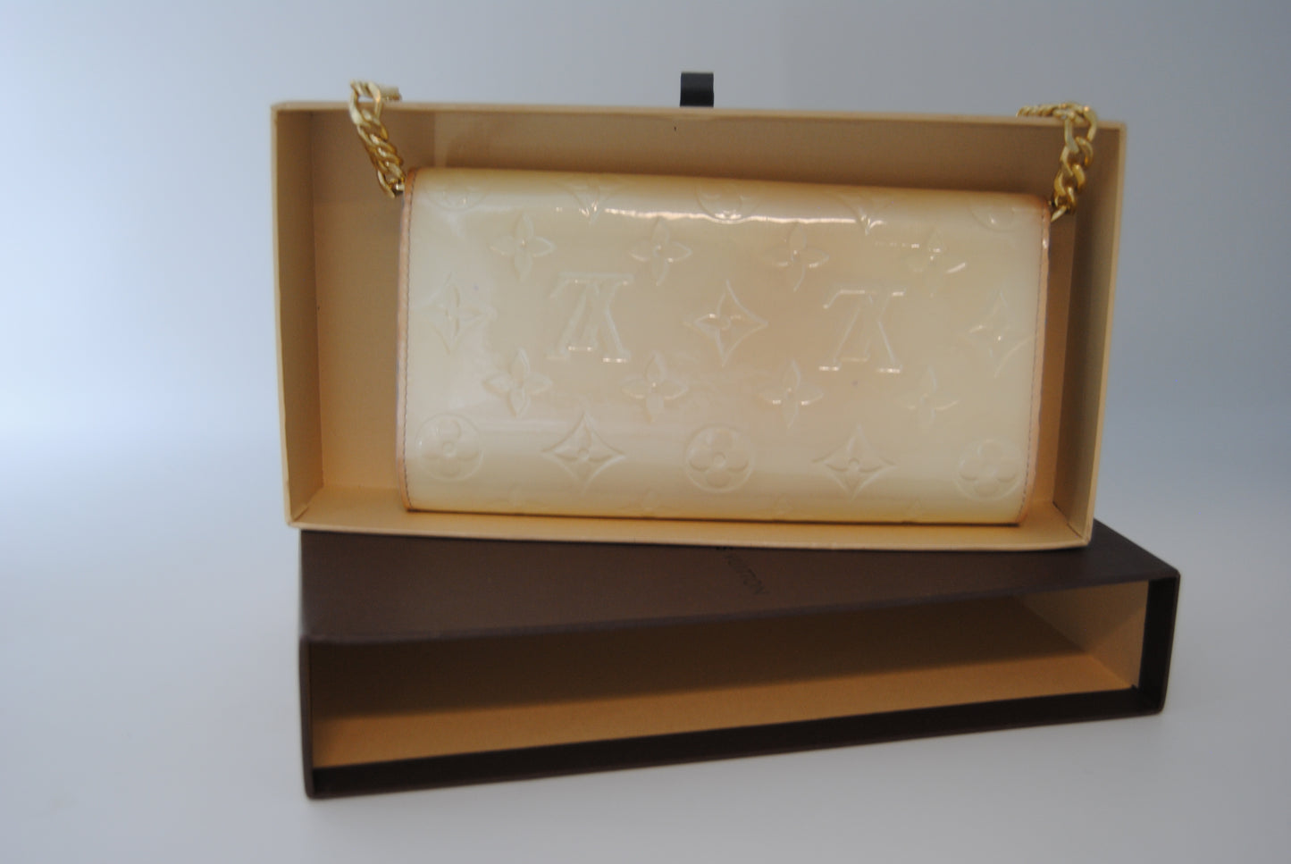 Trifold wallet Vernice