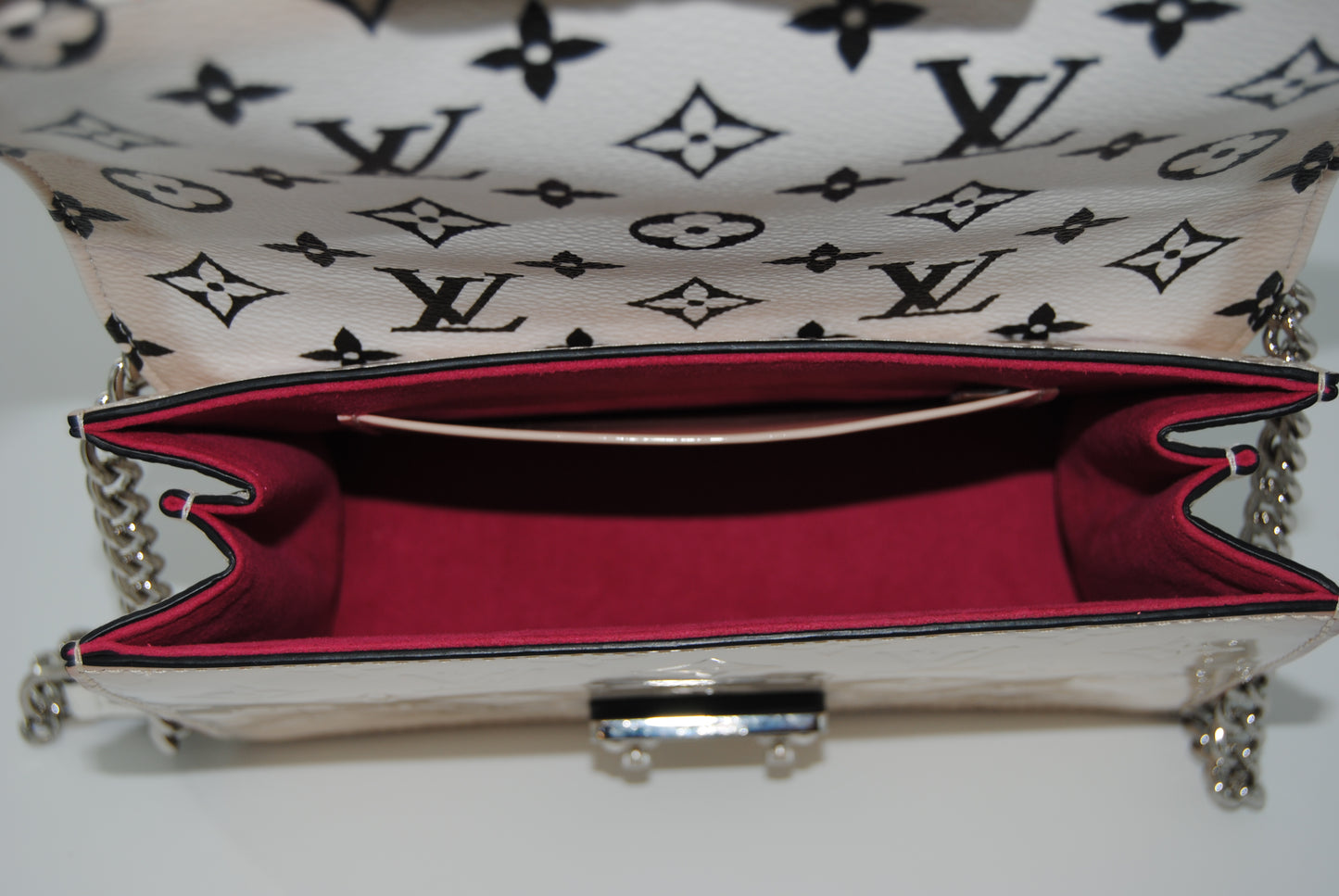 Louis Vuitton Wynwood Patent leather