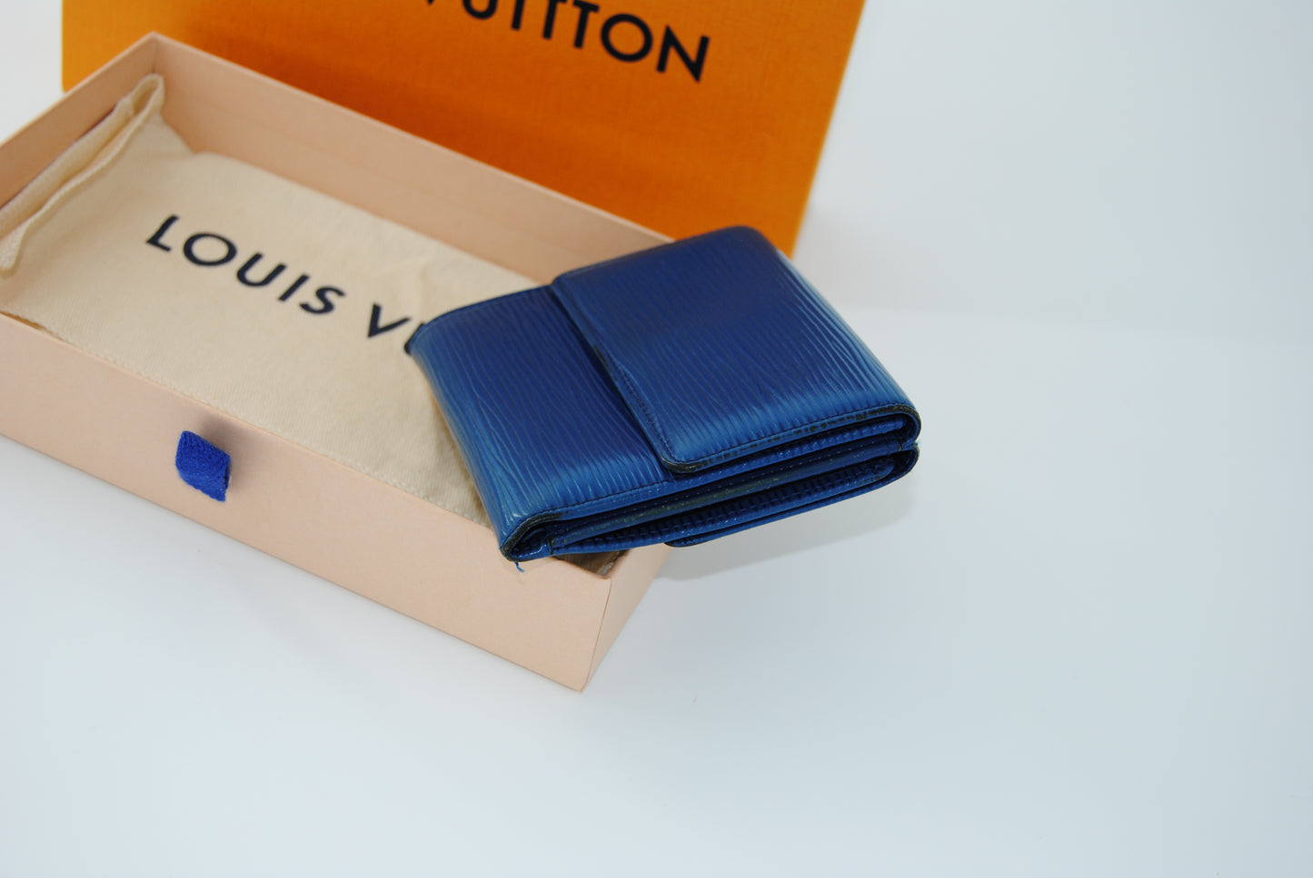 Louis Vuitton Epi Leather Elise Wallet