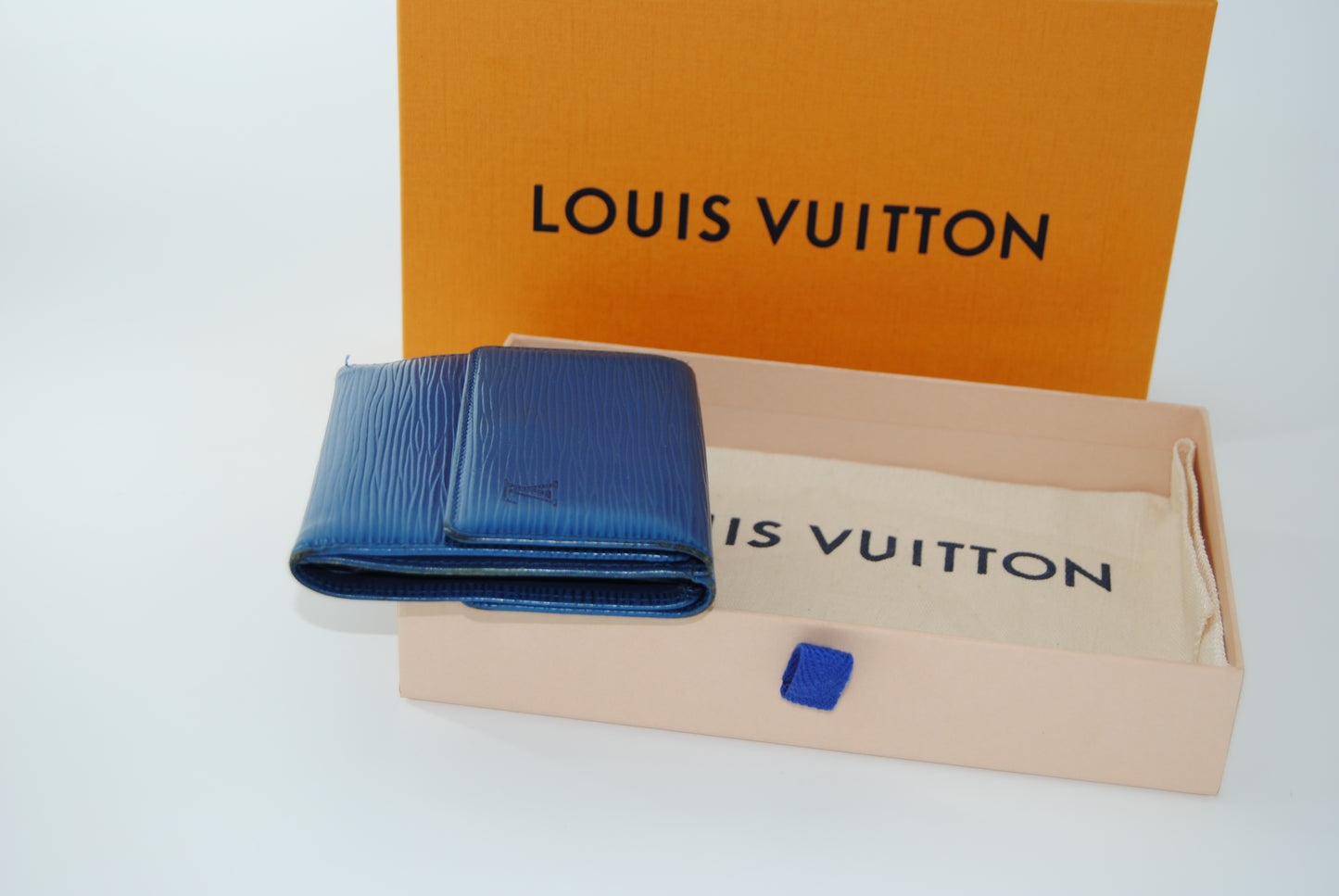 Louis Vuitton Epi Leather Elise Wallet