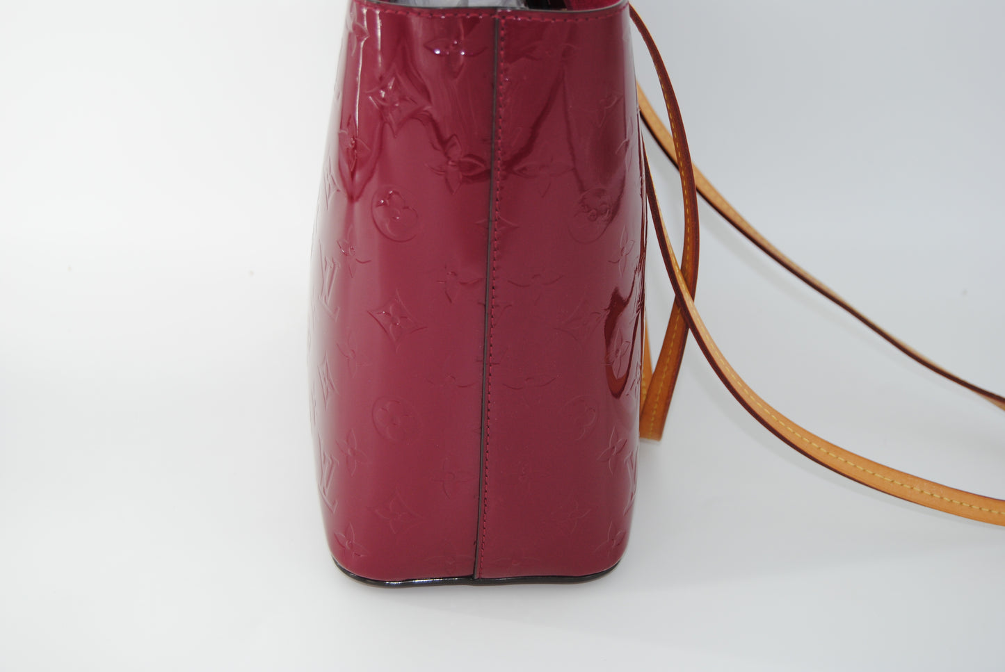 Louis Vuitton Monogram Vernis Long Beach Burgundy