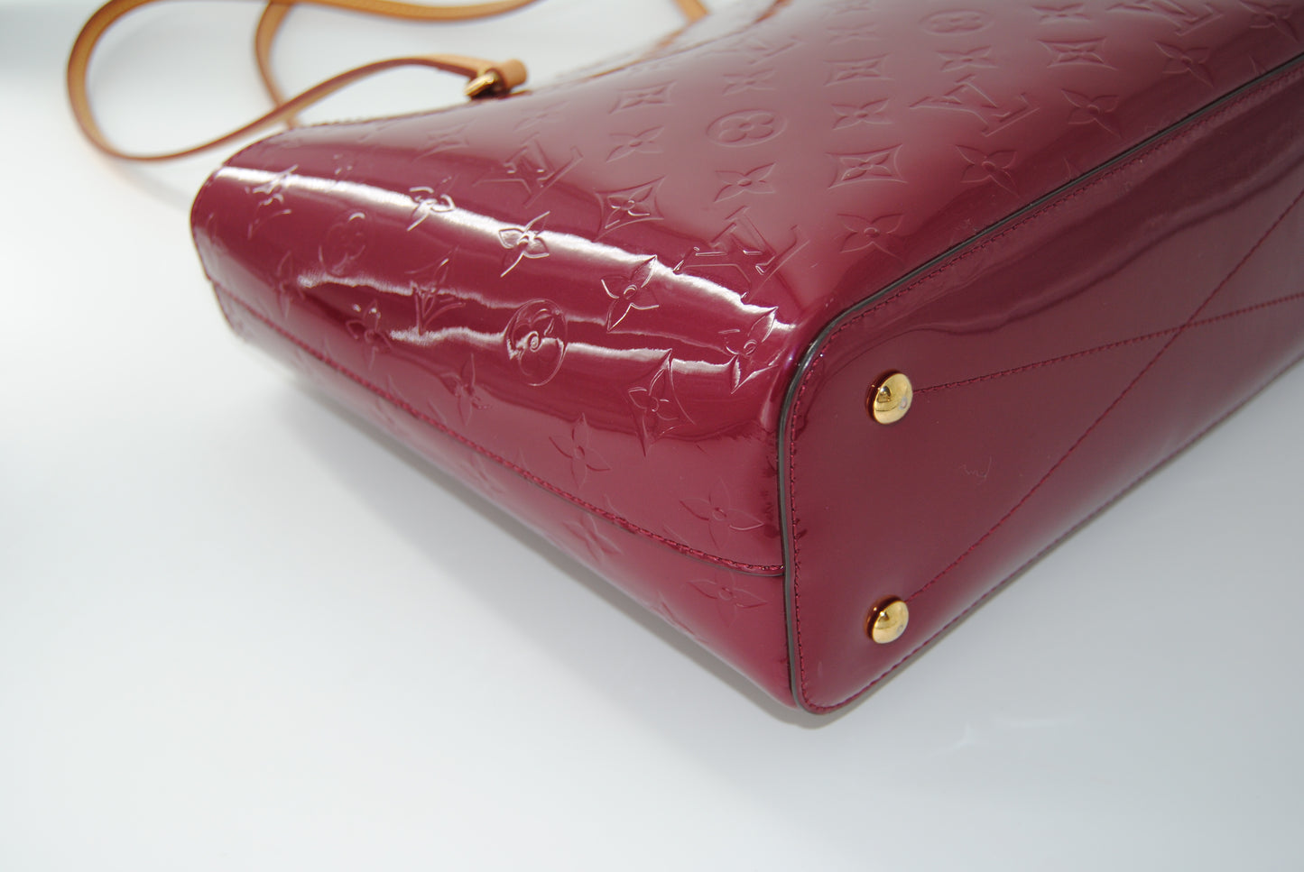Louis Vuitton Monogram Vernis Long Beach Burgundy