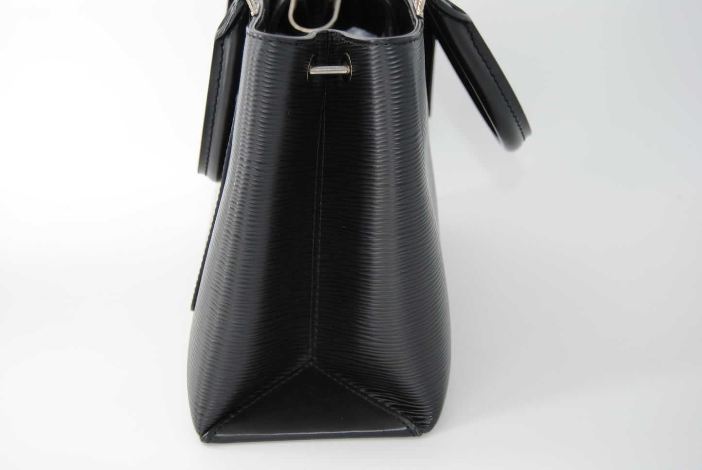 Louis Vuitton Epi Leather Kleber MM Black