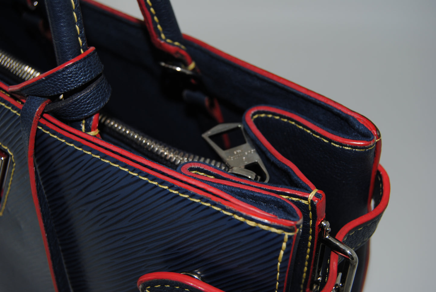Louis Vuitton Epi Twist Indigo Tote Bag