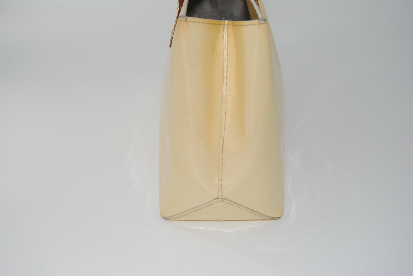 Louis Vuitton Vernis Reade Pm Beige