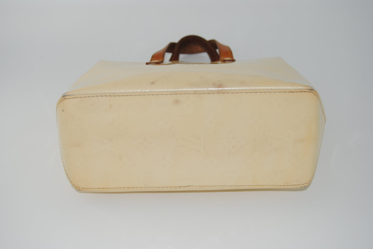 Louis Vuitton Vernis Reade Pm Beige