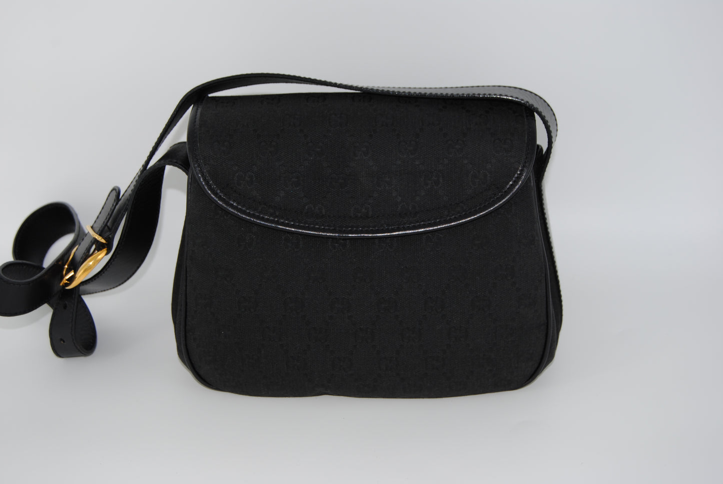 Gucci Canvas and Leather Black Shoulderbag Pre- Owned