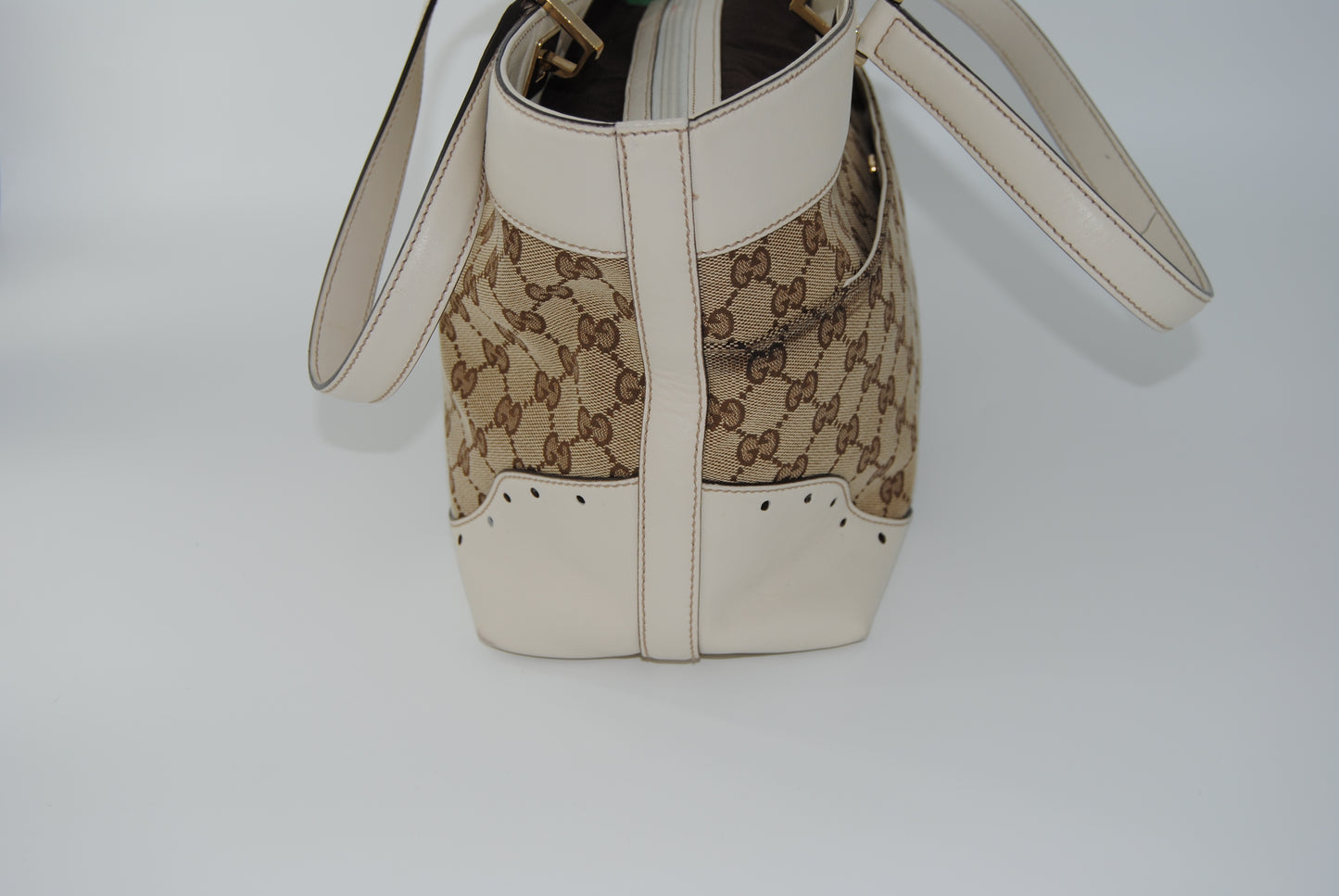 Gucci Guccissima Leather Medium Beige