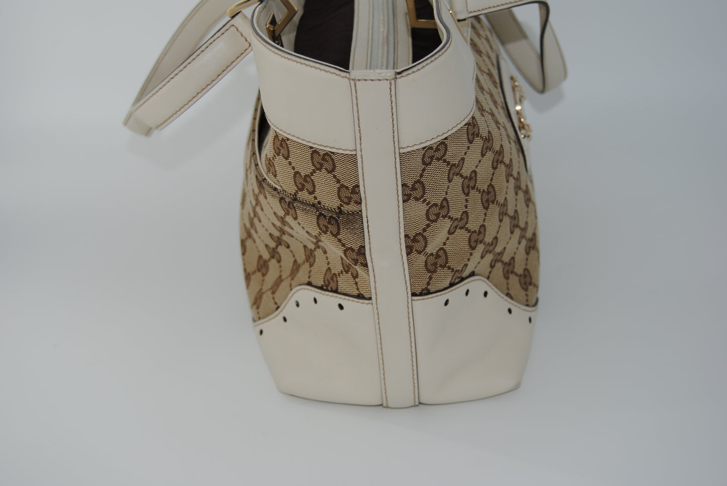 Gucci Guccissima Leather Medium Beige