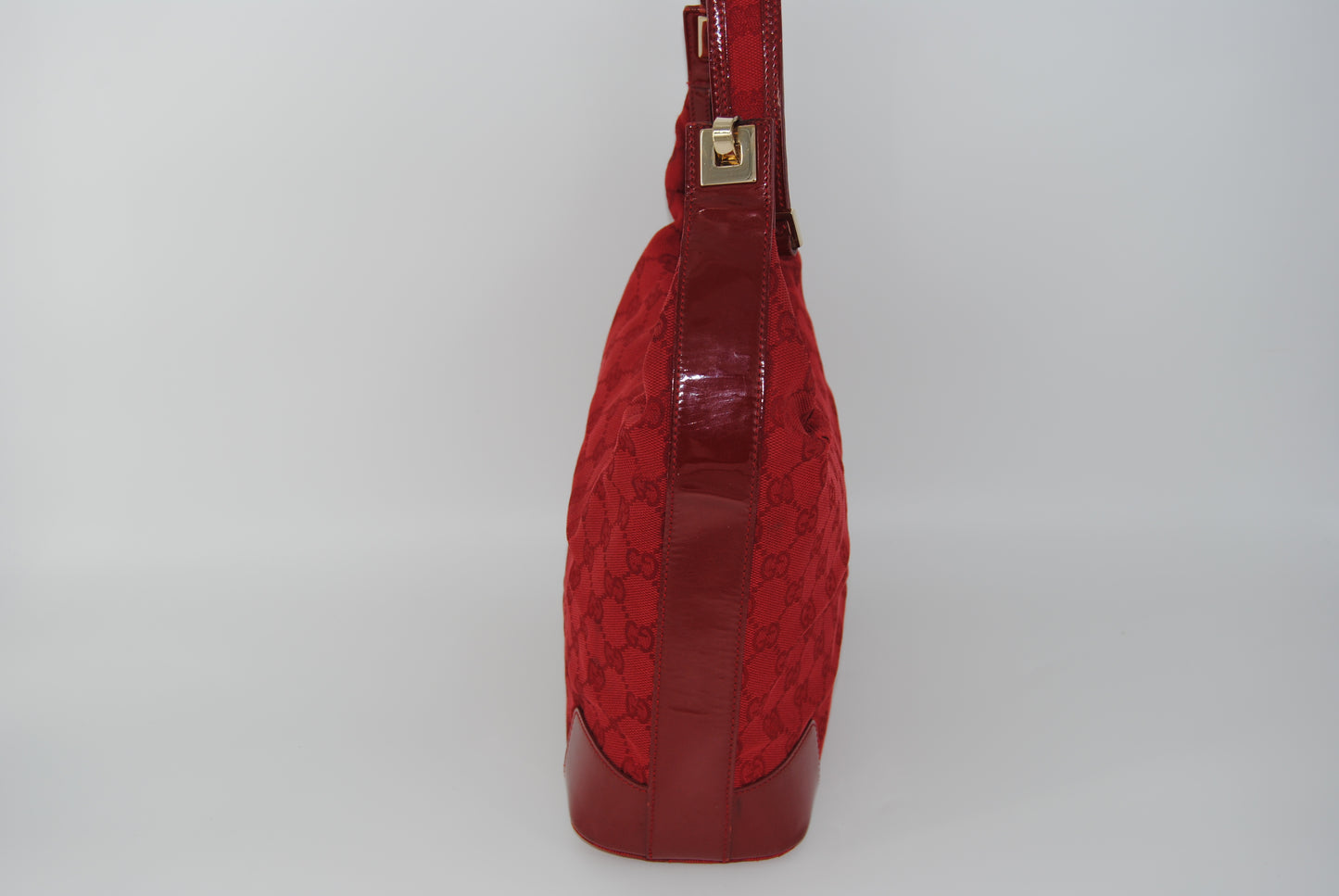 Gucci GG Hobo Red
