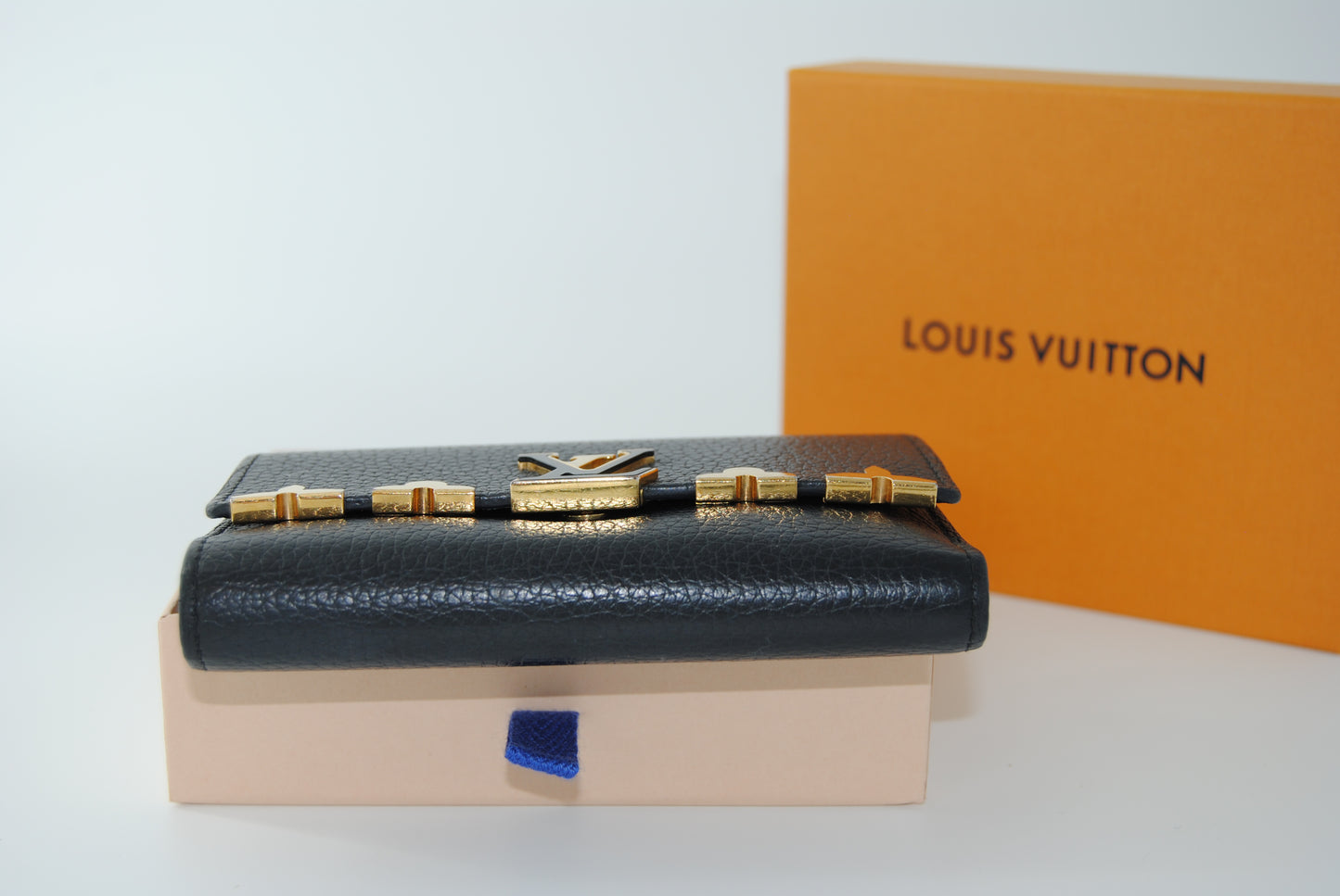 Louis Vuitton Capucines Wallet Compact Black Pre Owned