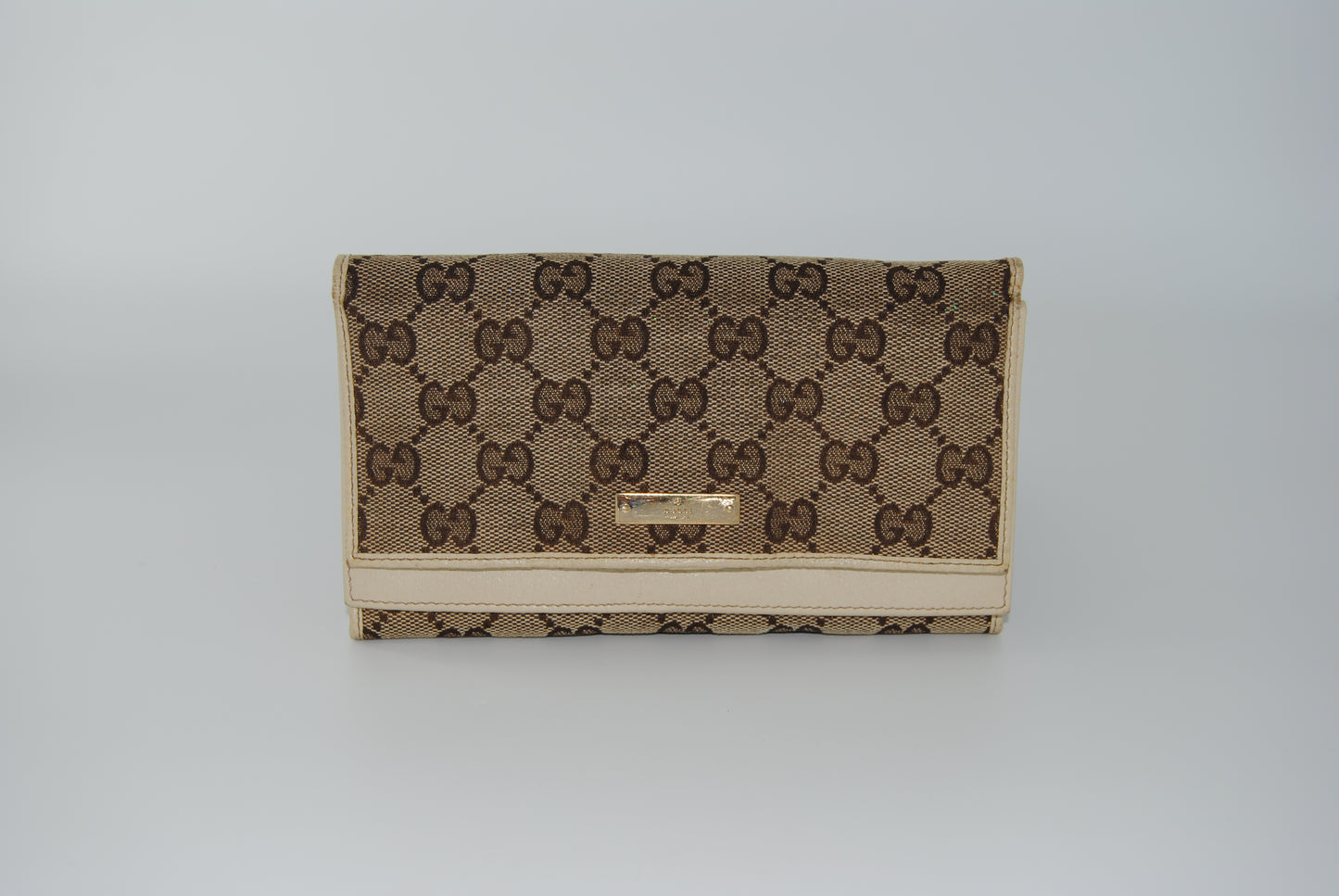 Gucci Monogram Metal Bar Continental Flap Wallet Off White