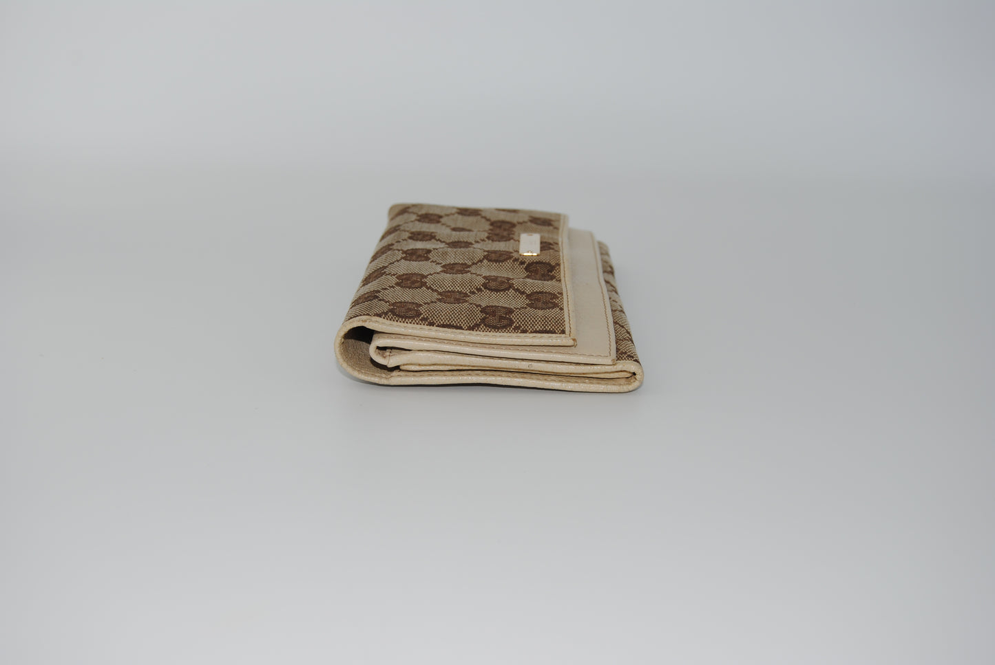 Gucci Monogram Metal Bar Continental Flap Wallet Off White