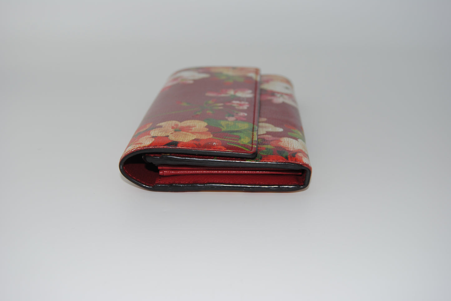 GUCCI GG Blooms Long Wallet with Hook Leather Red