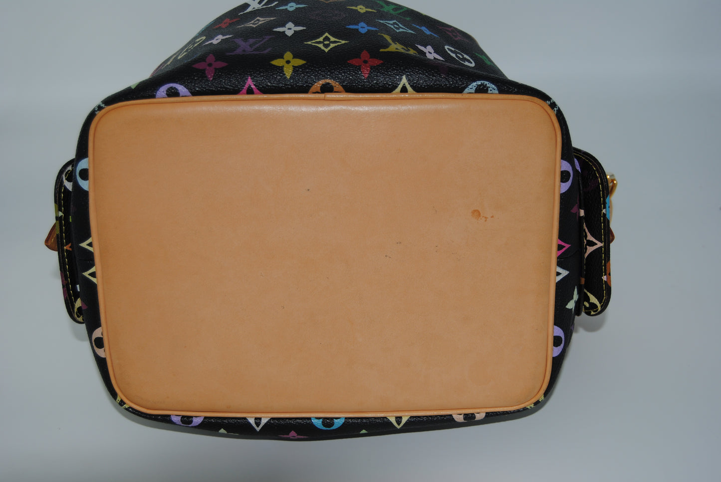 Noe PM Murakami Bucket