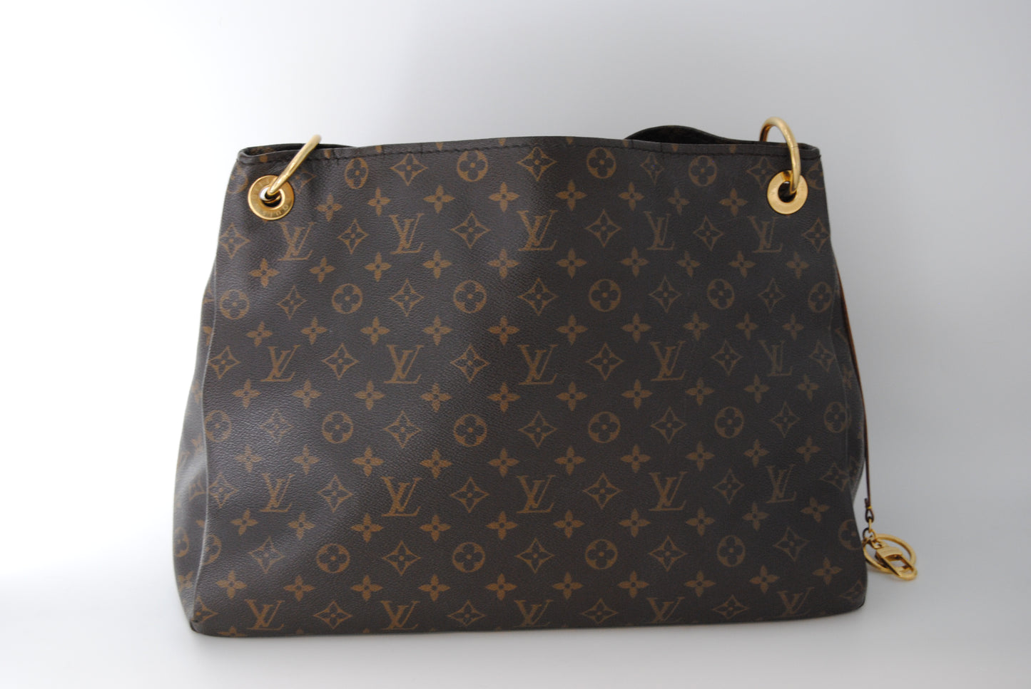 Louis Vuitton Artsy Handbag Monogram Canvas MM