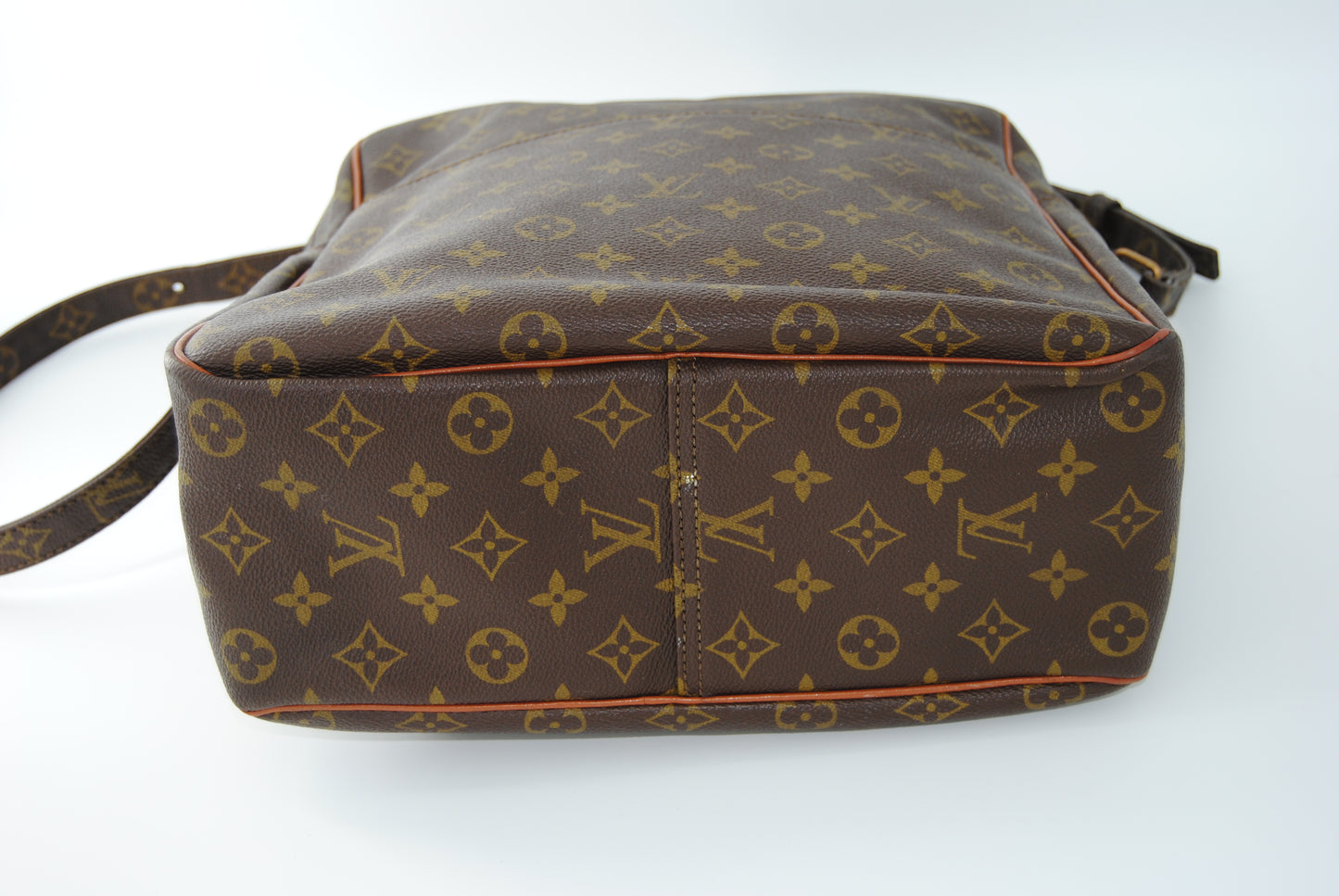 Marceau Messenger GM bag