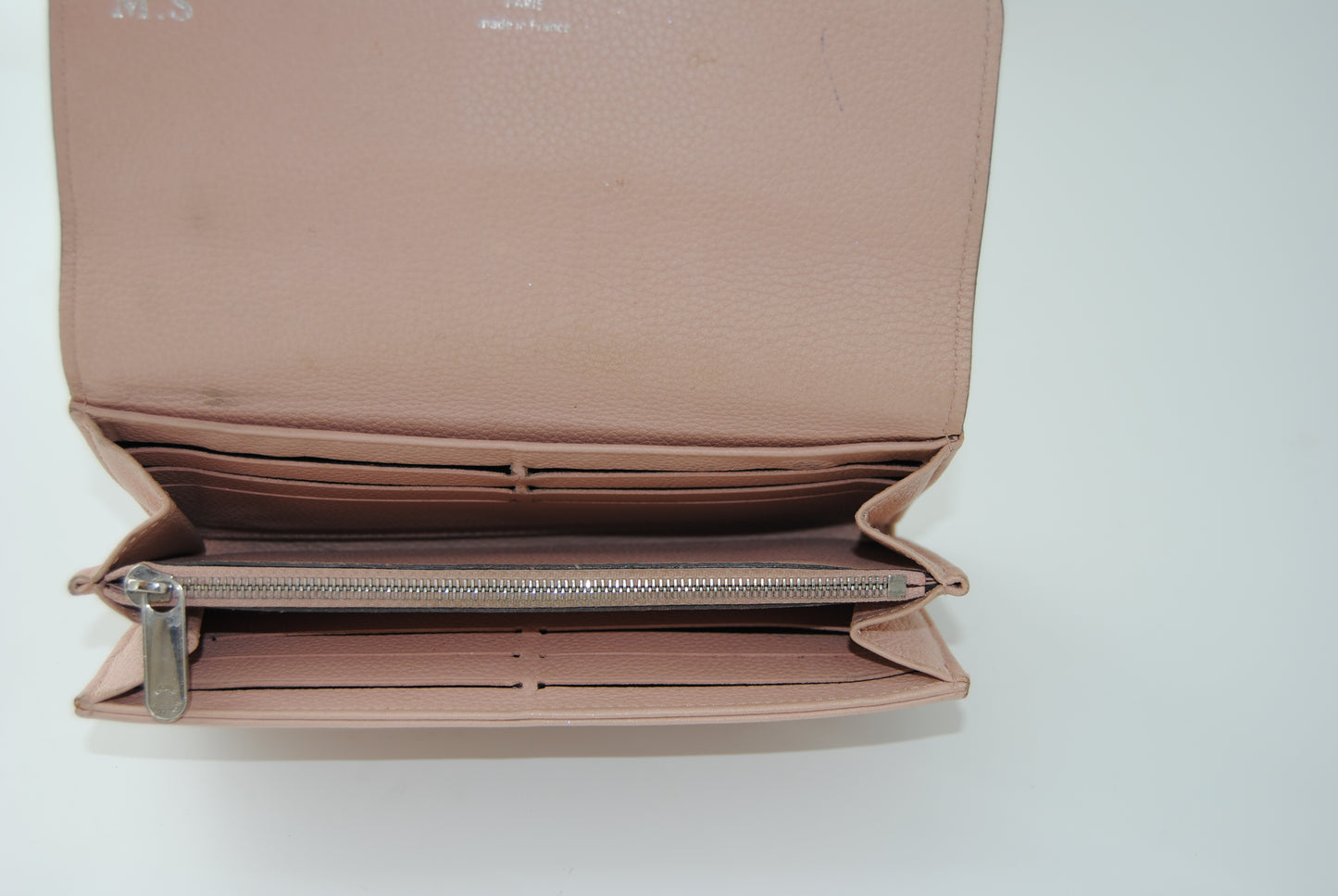 Louis Vuitton Mahina Iris Wallet NM Magnolia