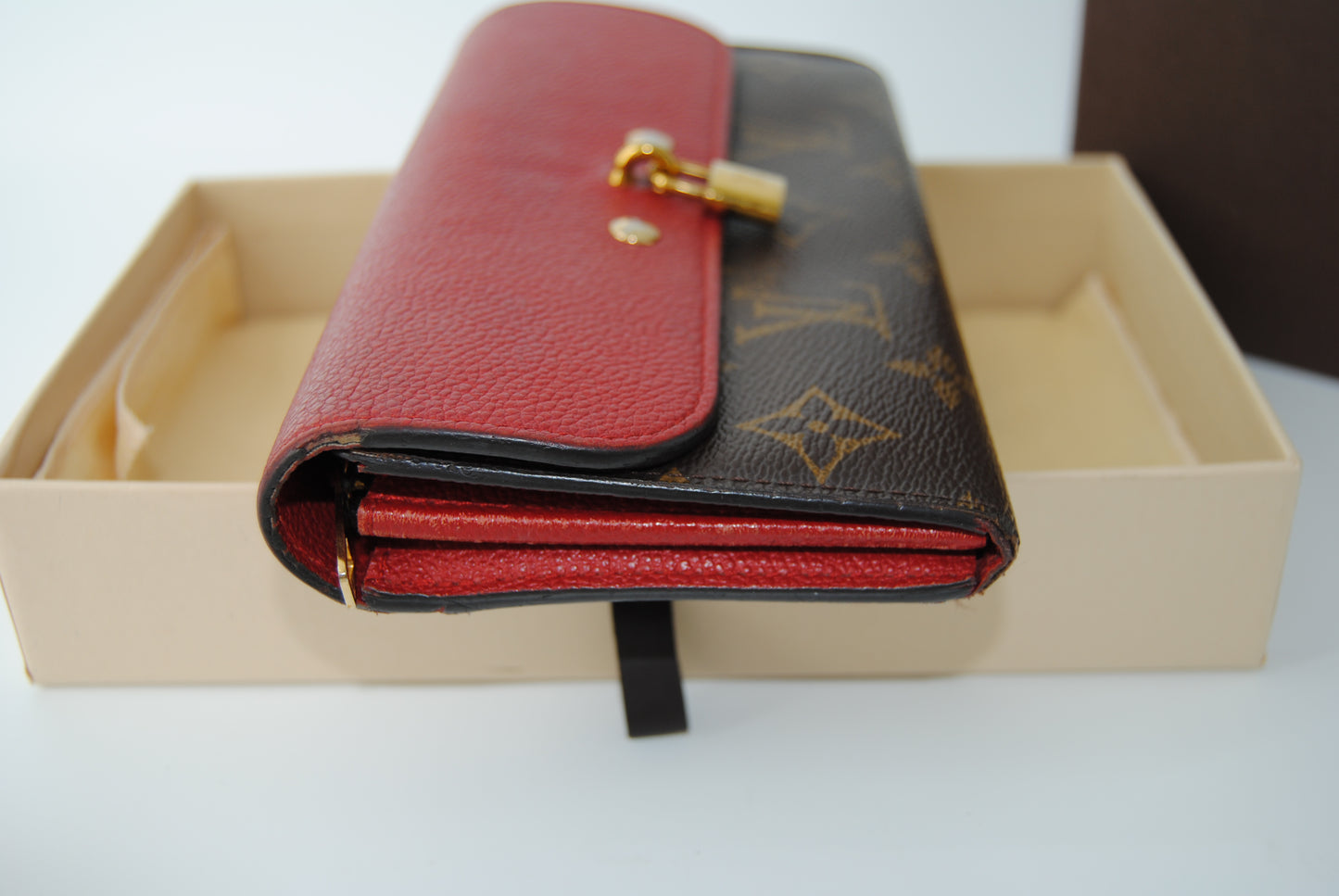 Louis Vuitton Monogram Venus Wallet