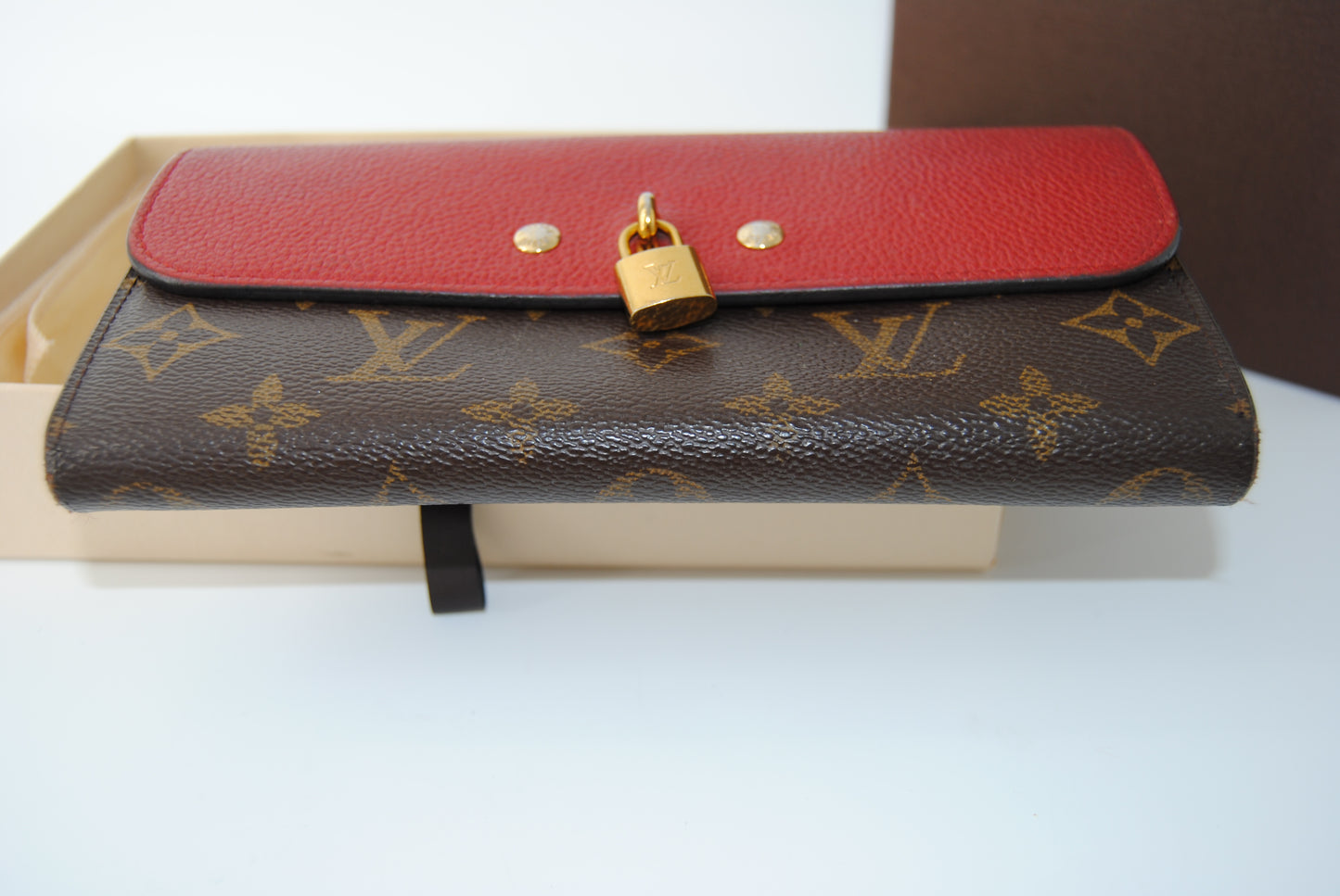 Louis Vuitton Monogram Venus Wallet