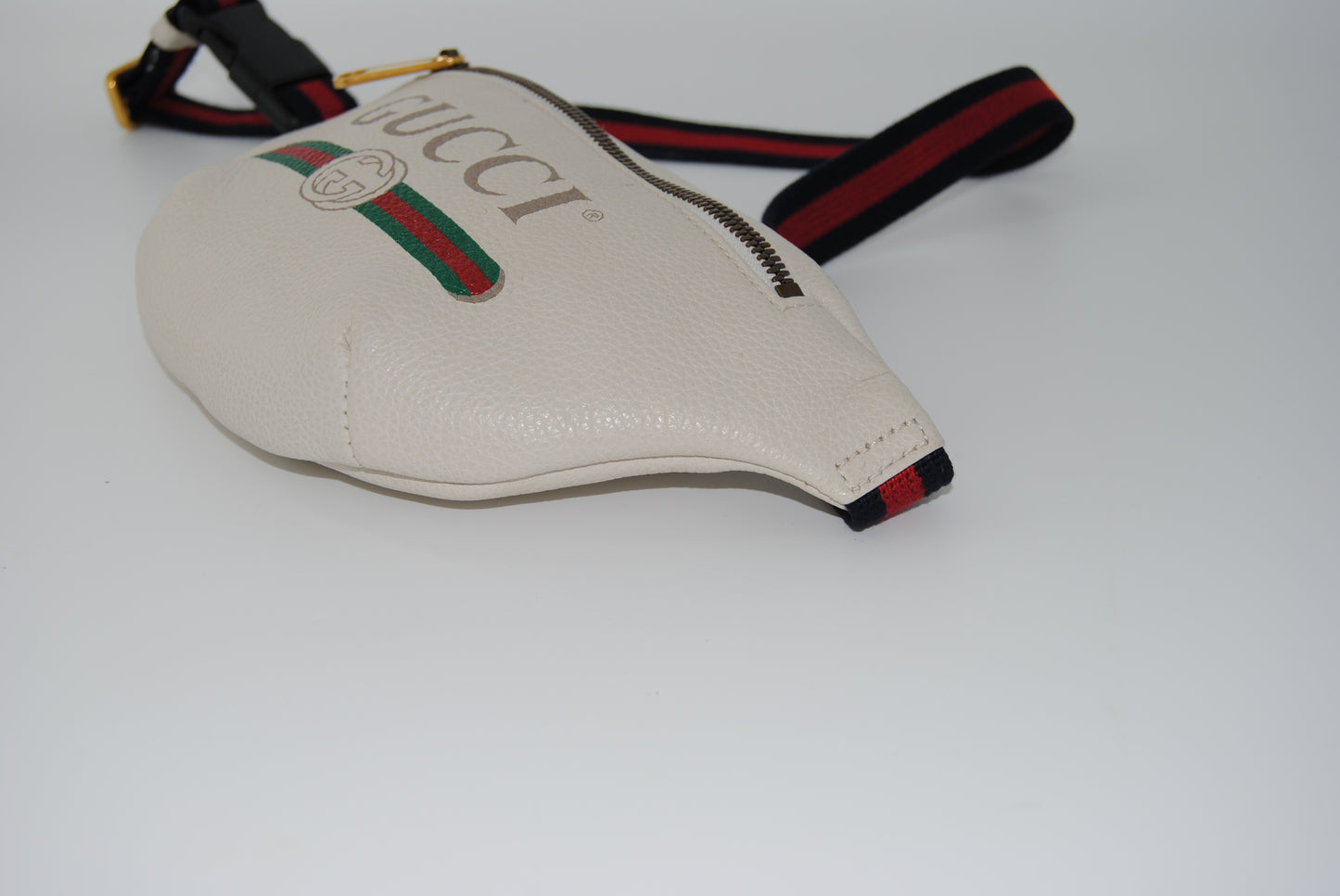 Gucci Grained Calfskin Small Logo Belt Bag White