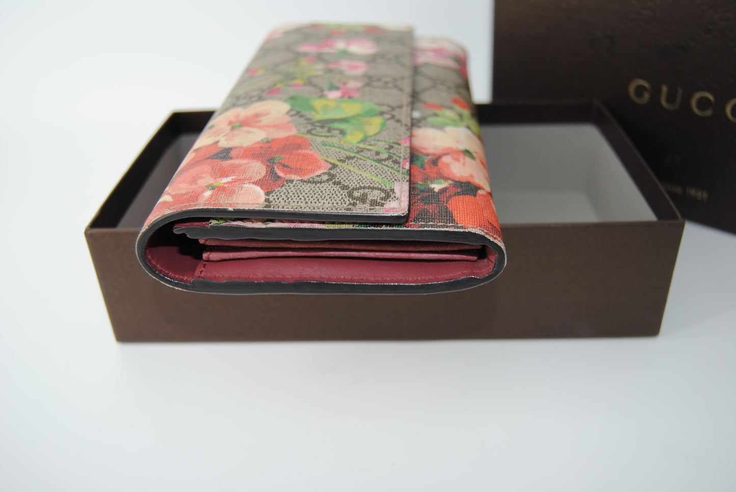 Gucci GG Supreme Monogram Blooms Continental Wallet Beige Multicolor Dry Rose