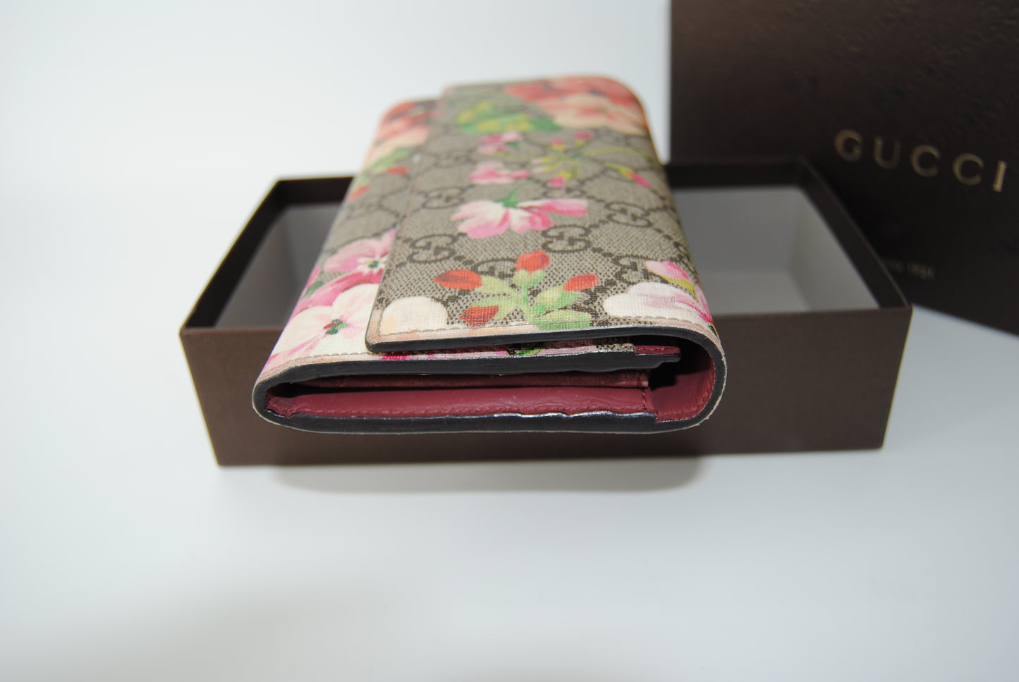 Gucci GG Supreme Monogram Blooms Continental Wallet Beige Multicolor Dry Rose