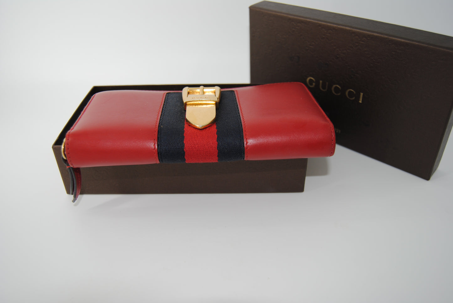 Gucci Calfskin Sylvie Zip Around Wallet Hibiscus Red