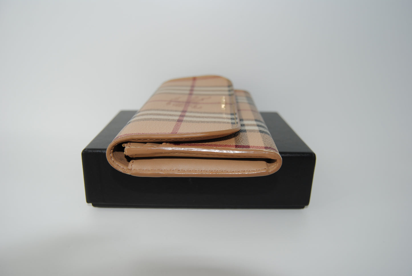 Burberry Haymarket Check Halton Wallet Tan