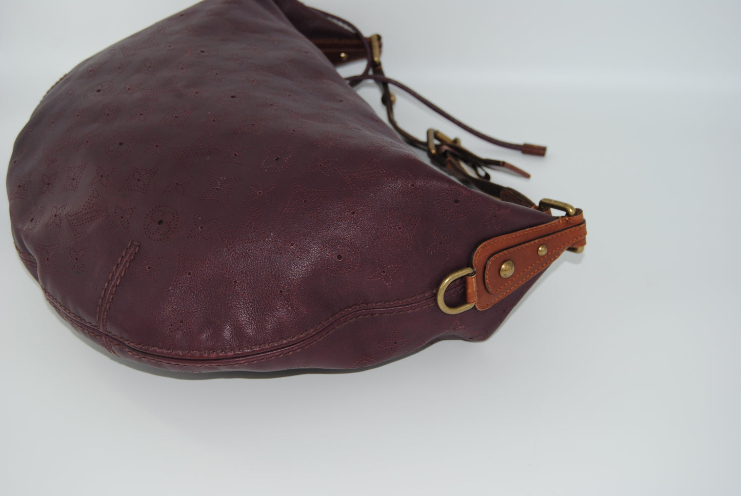 Louis Vuitton Mahina Onatah GM Aubergine