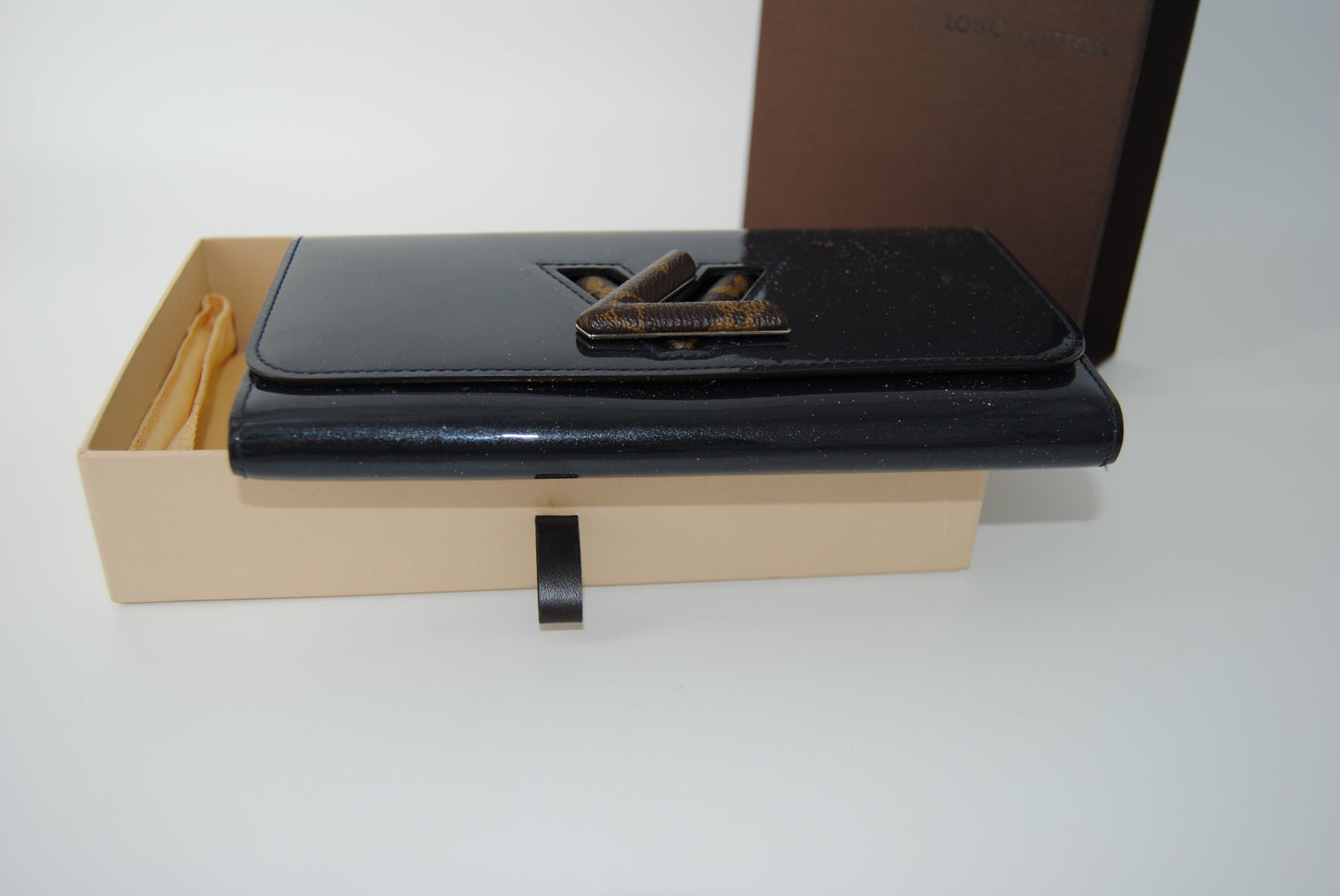 Louis Vuitton Blue Infini Vernis Monogram Canvas Twist Wallet