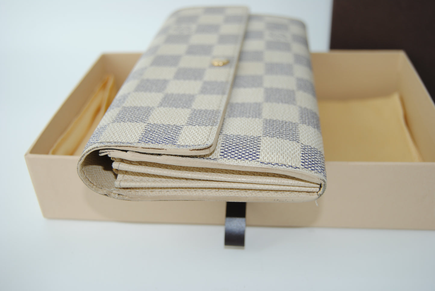 Louis Vuitton Damier Azur Sarah Long Wallet