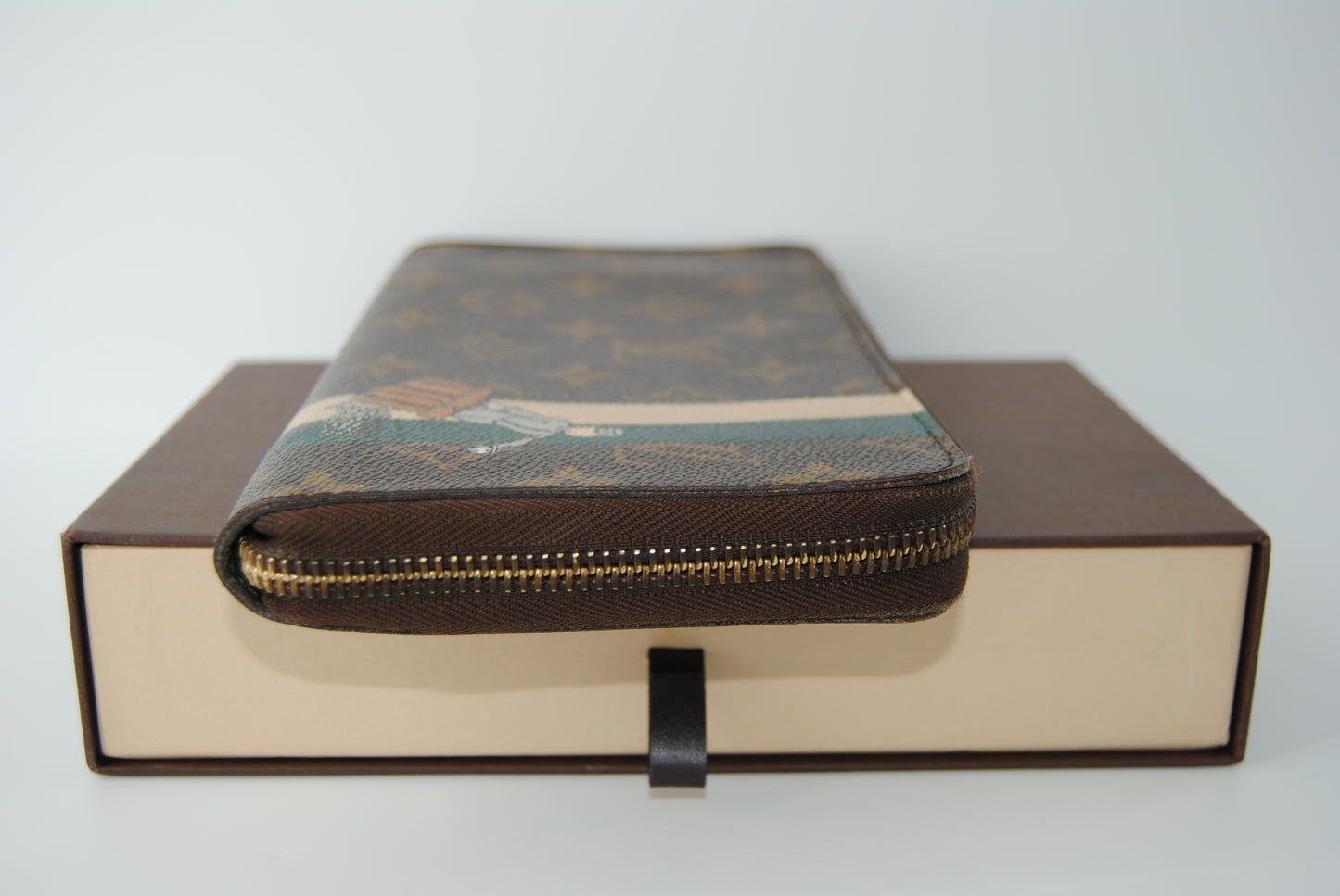 Louis Vuitton Limited Edition Green Monogram Groom Zippy Organizer Wallet