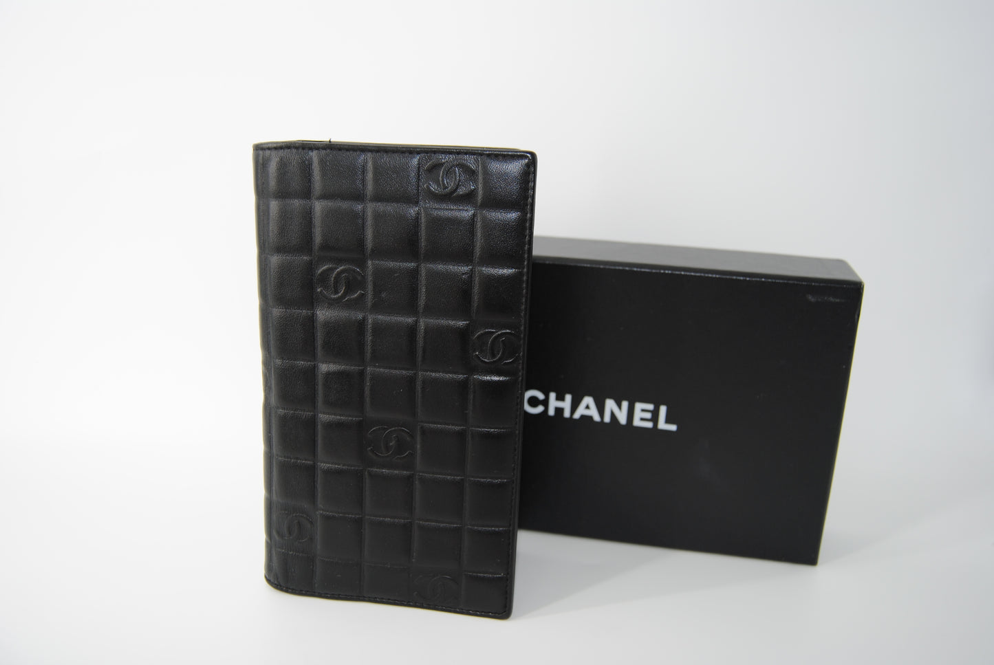 Chanel Black Quilted Charm Icon Leather CC Bifold Wallet