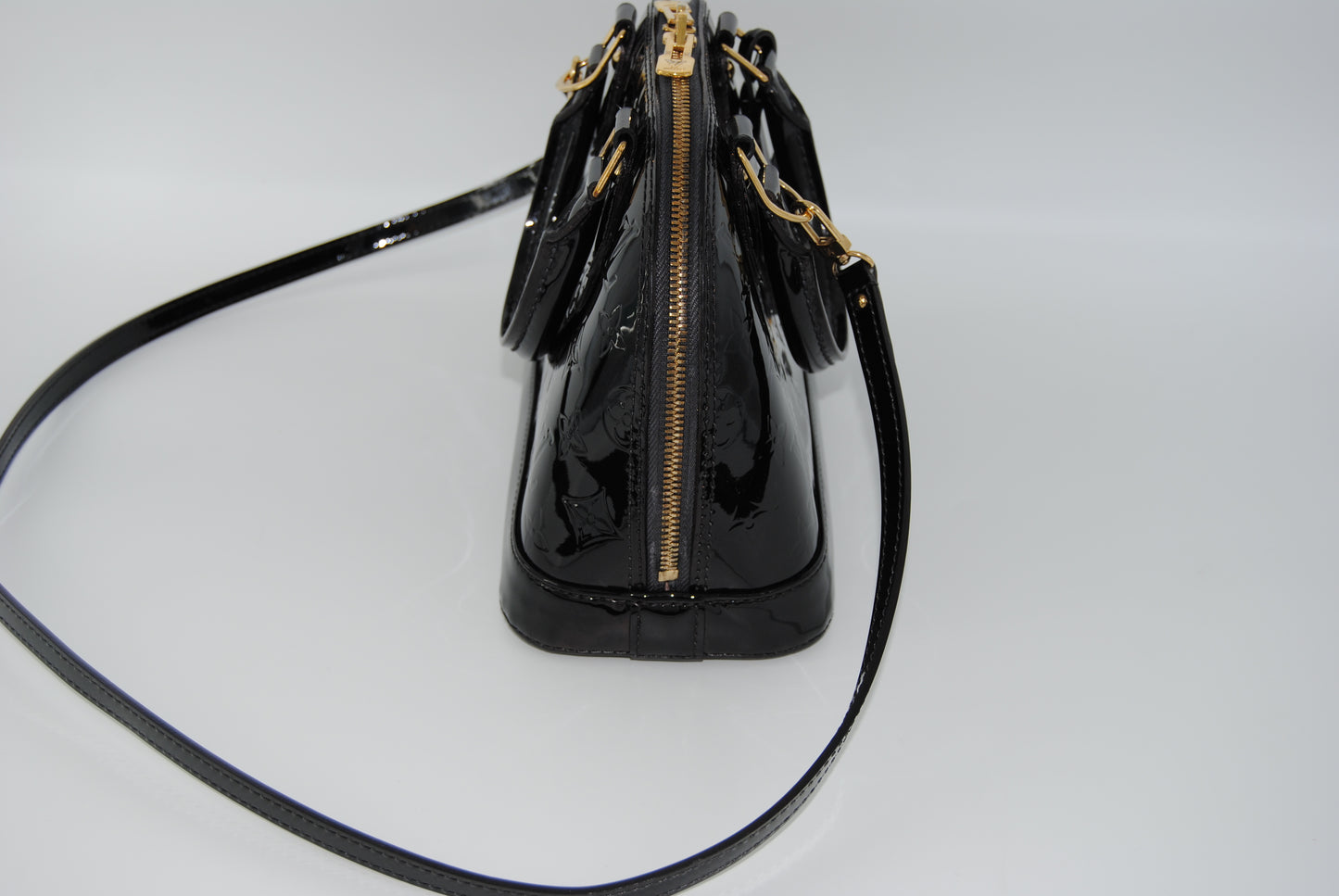Louis Vuitton Vernis Alma BB Noir Magnetique