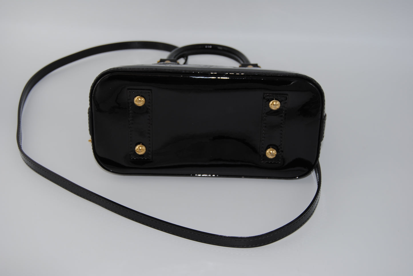 Louis Vuitton Vernis Alma BB Noir Magnetique