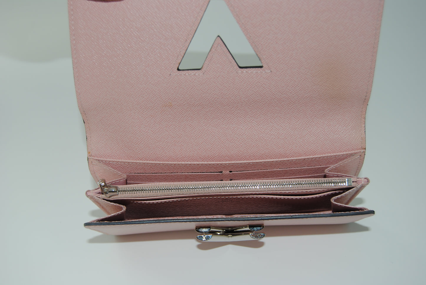 Louis Vuitton Epi Twist Large Wallet Pink