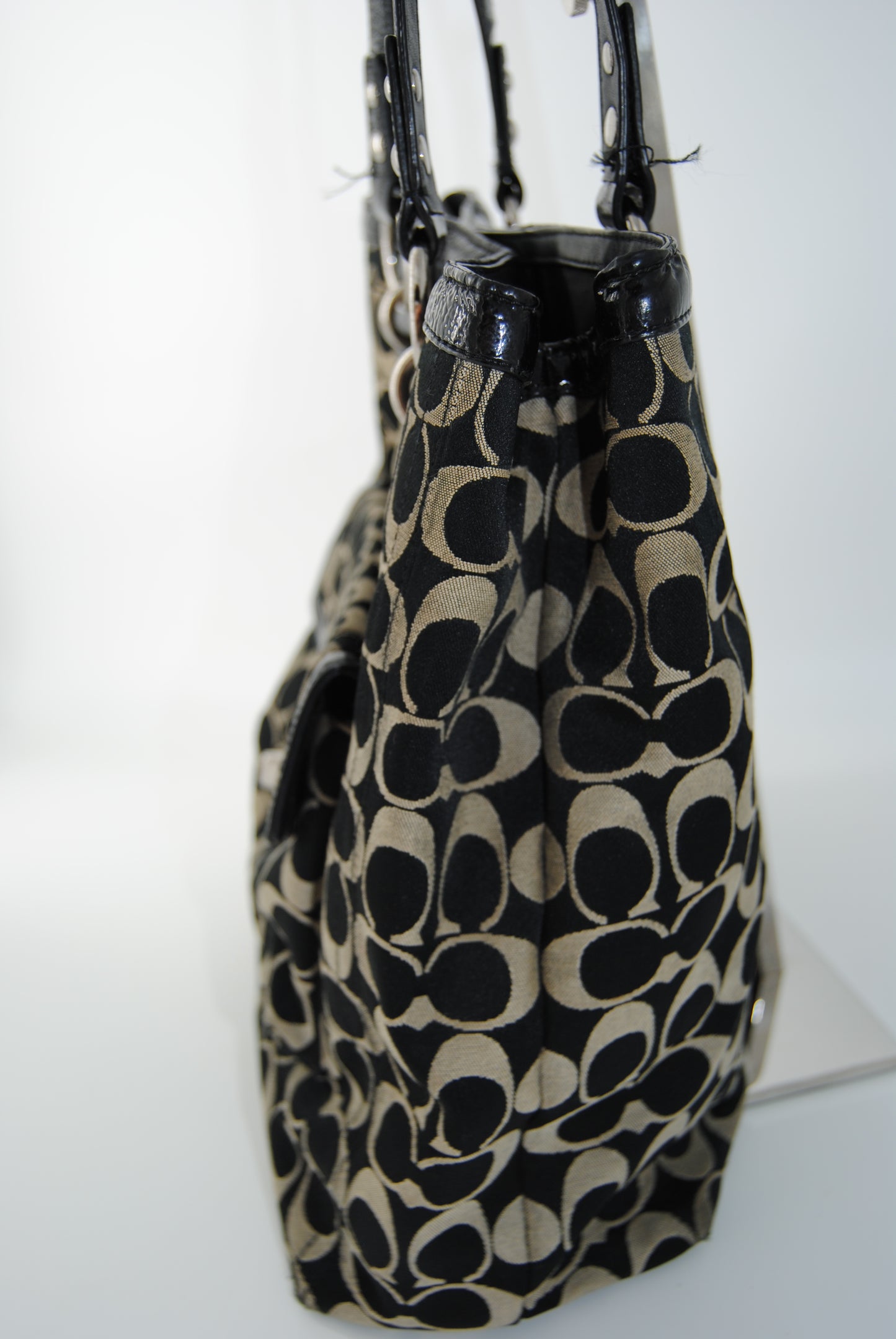 COACH Signature Canvas Shoulder Bag purse Black & White
