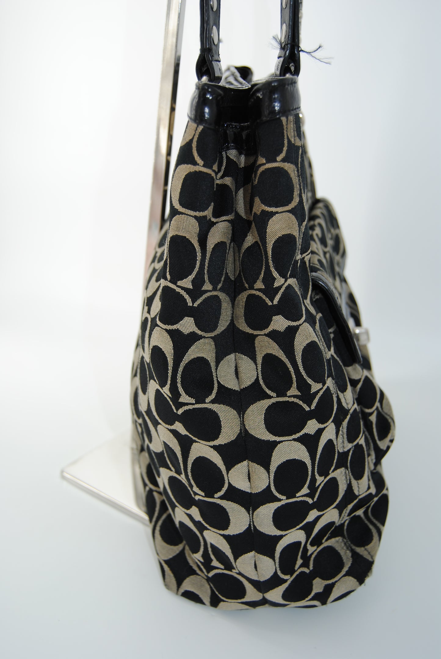 COACH Signature Canvas Shoulder Bag purse Black & White