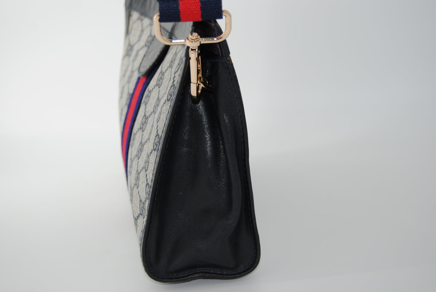 Gucci GG Supreme Canvas Leather Clutch Bag Blue
