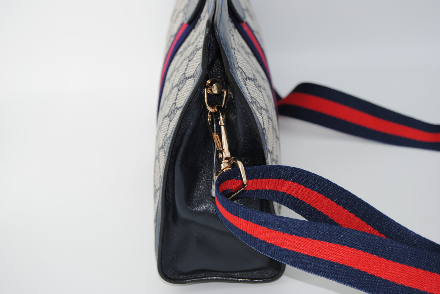 Gucci GG Supreme Canvas Leather Clutch Bag Blue
