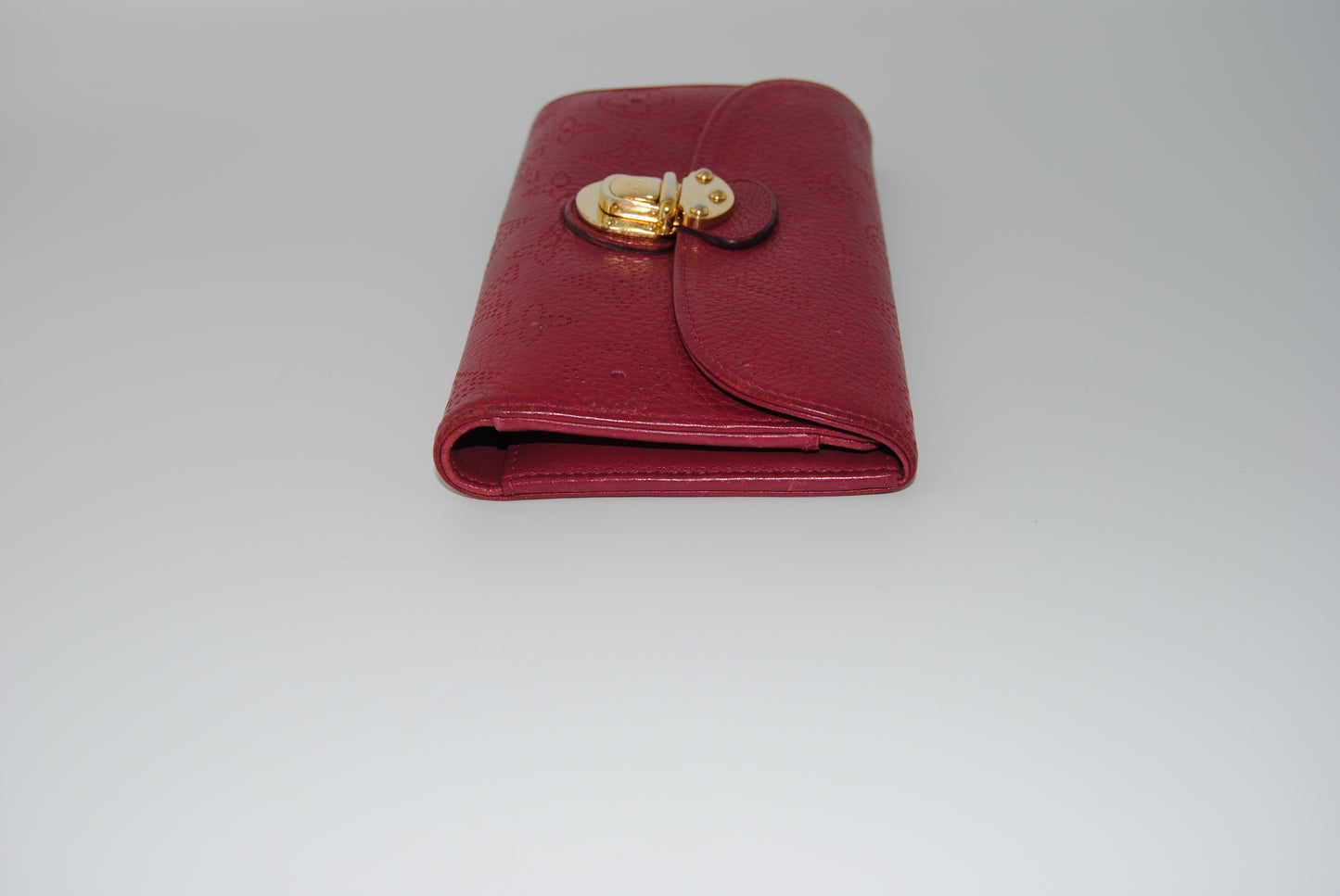 Louis Vuitton Mahina Iris Portefeuille Long Wallet Burgundy