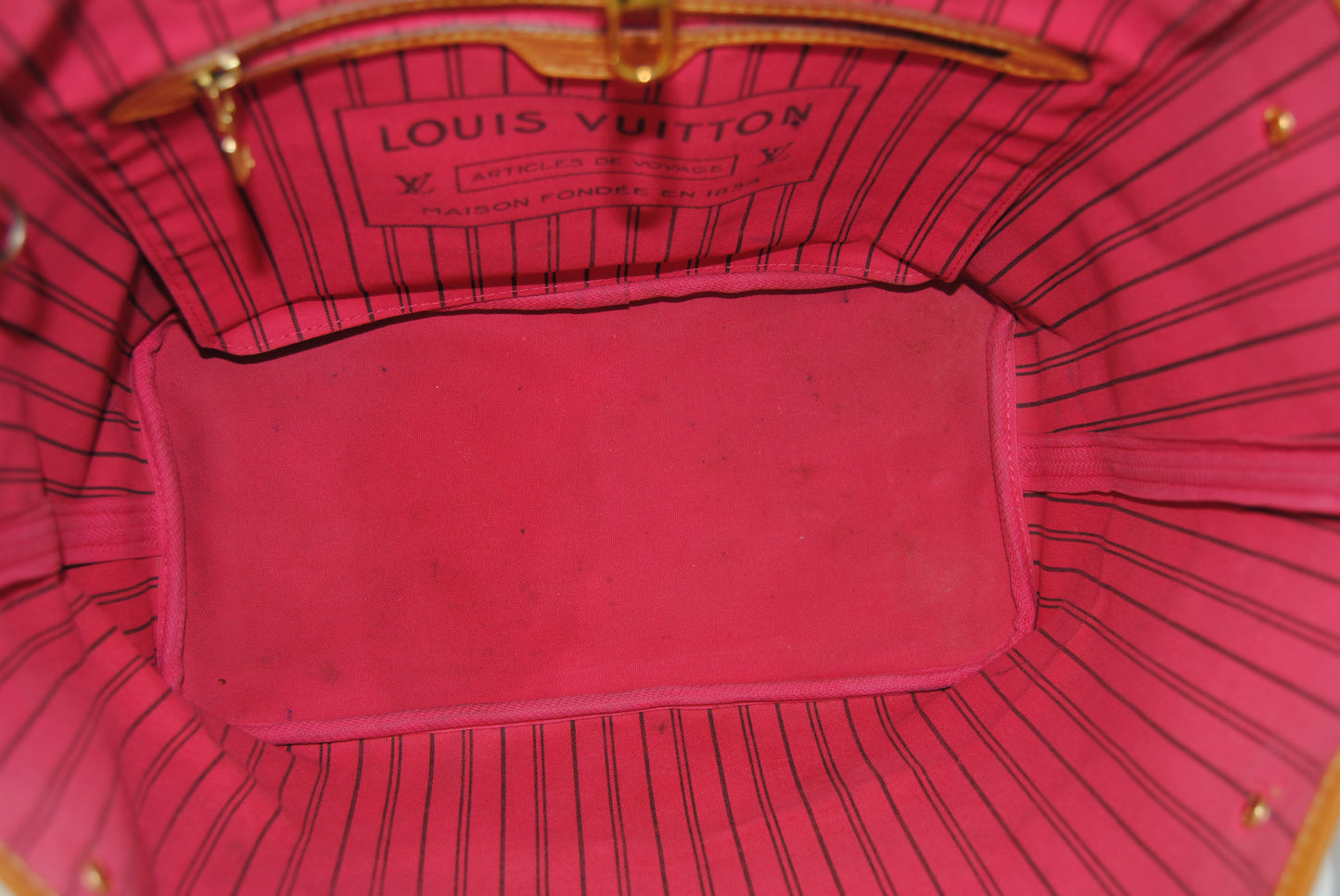 Louis Vuitton Monogram Bay Neverfull MM Rose Ballerine Poppy