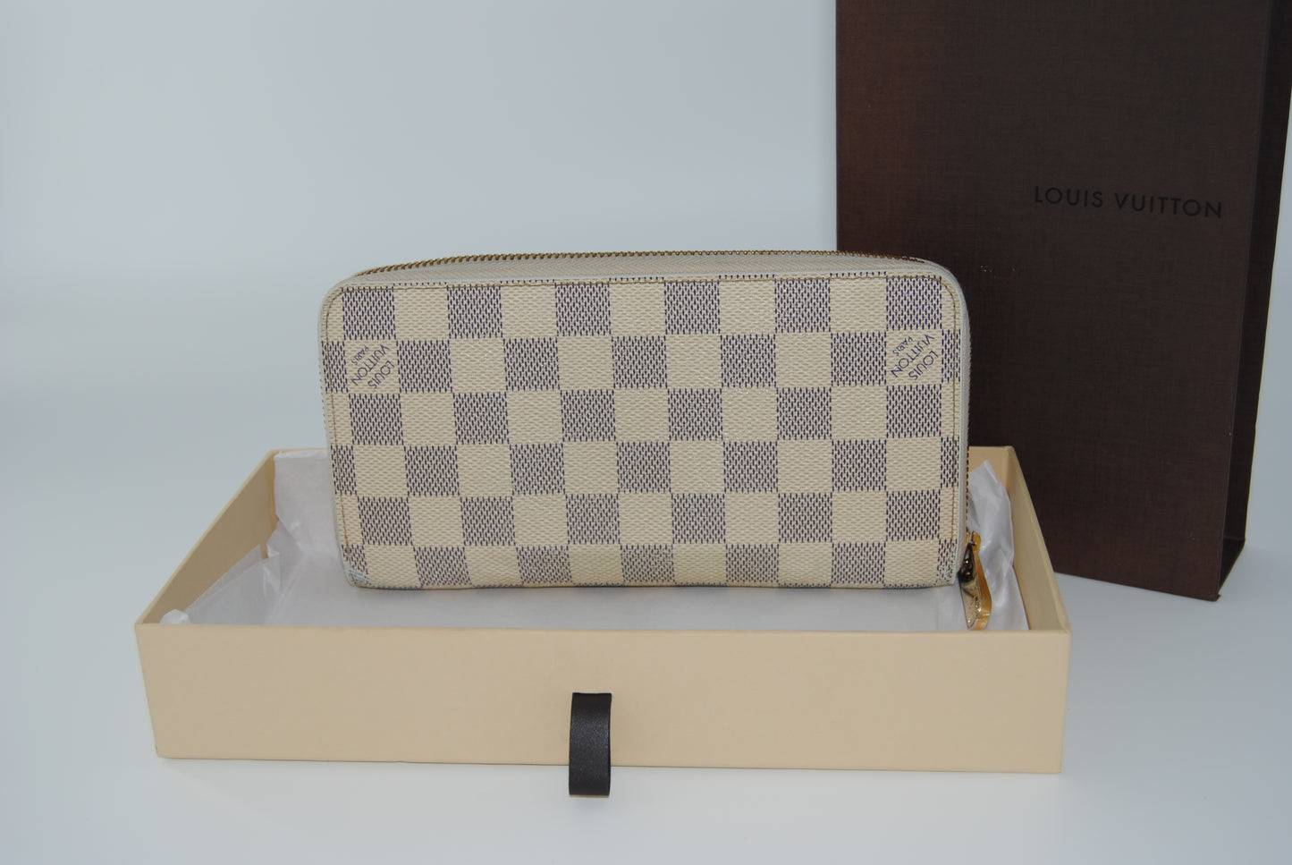 Louis Vuitton Limited Edition Damier Azur Illustre Zippy Wallet