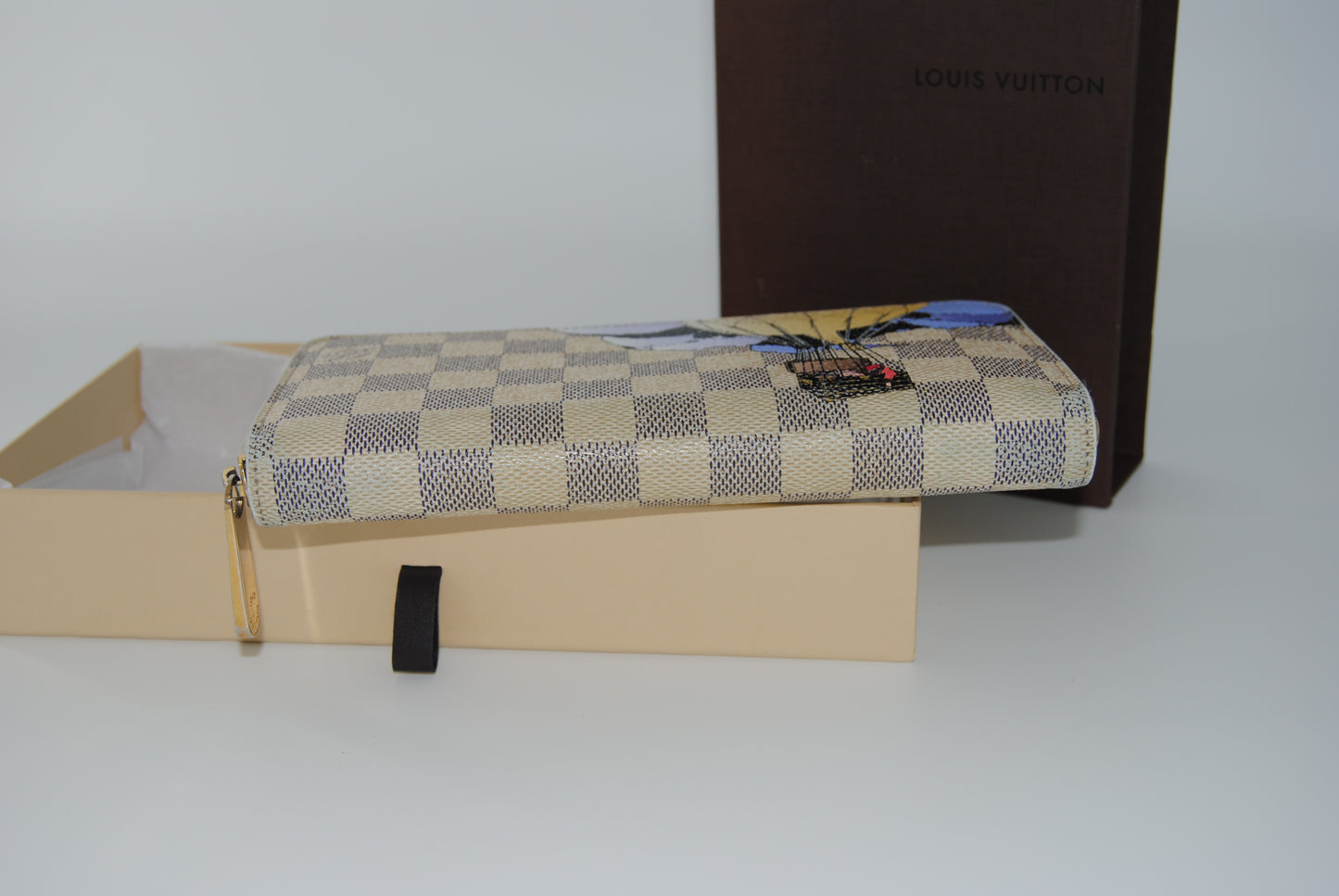 Louis Vuitton Limited Edition Damier Azur Illustre Zippy Wallet