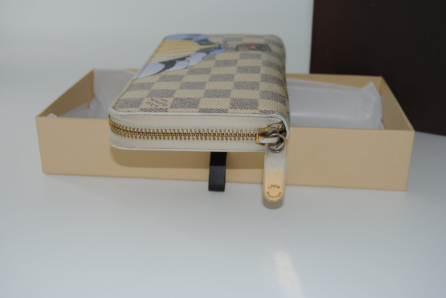 Louis Vuitton Limited Edition Damier Azur Illustre Zippy Wallet
