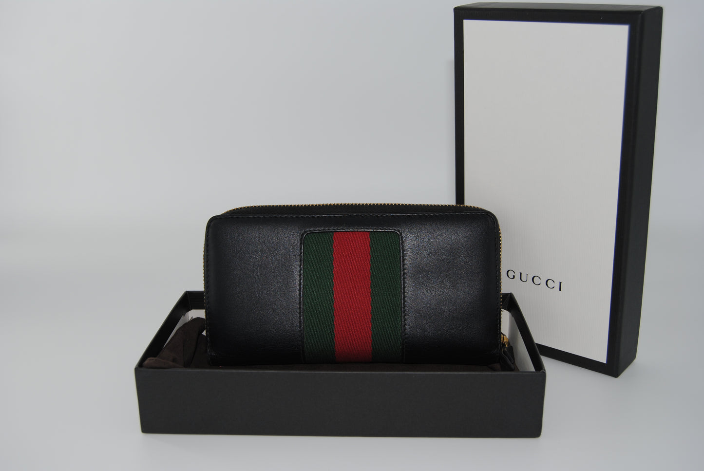 Gucci Sylvie Black Leather Sherry Line Zip Around Wallet