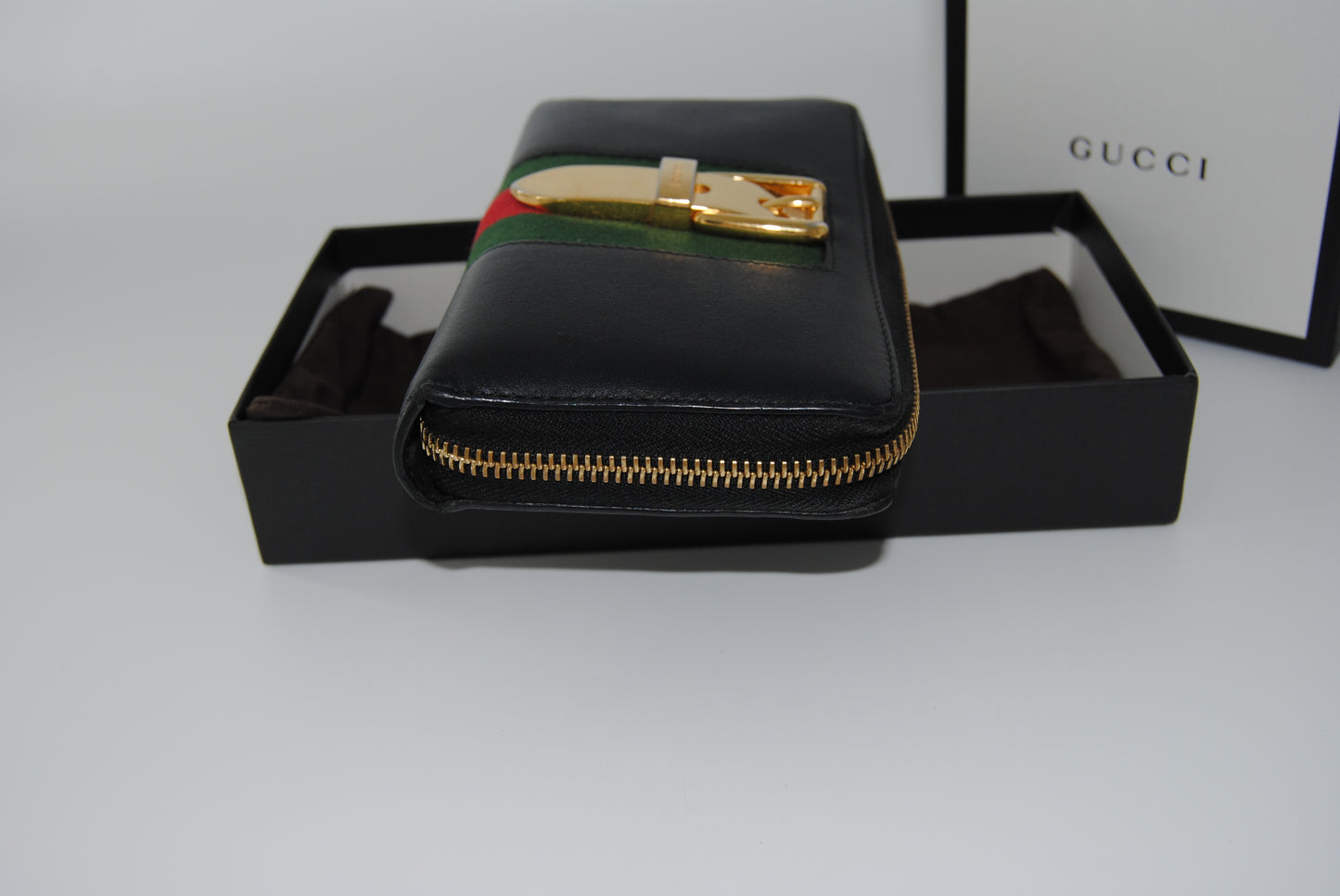 Gucci Sylvie Black Leather Sherry Line Zip Around Wallet
