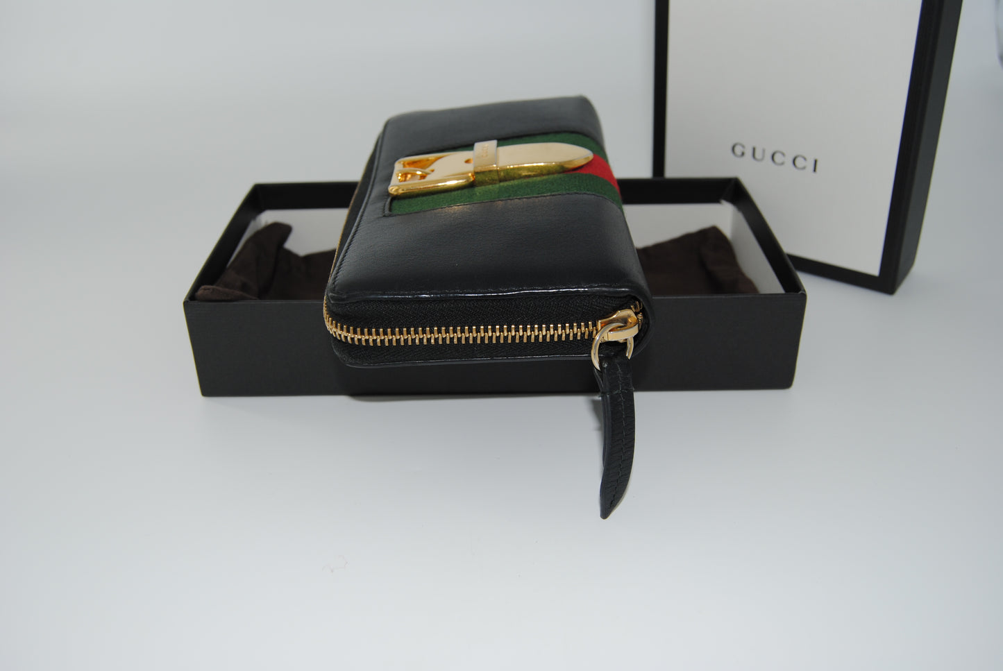 Gucci Sylvie Black Leather Sherry Line Zip Around Wallet
