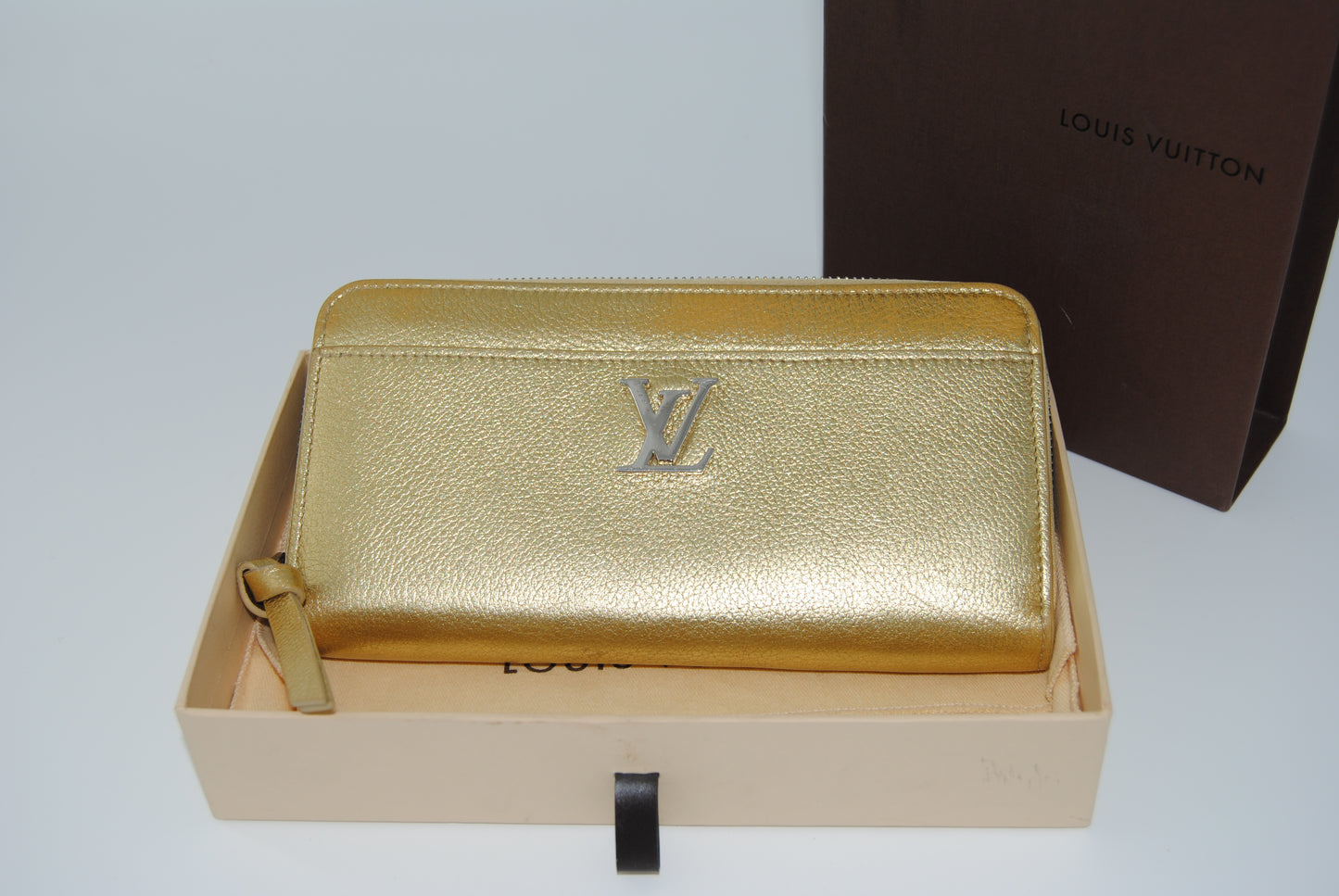 Louis Vuitton Zippy Lockme Round Long Wallet Gold